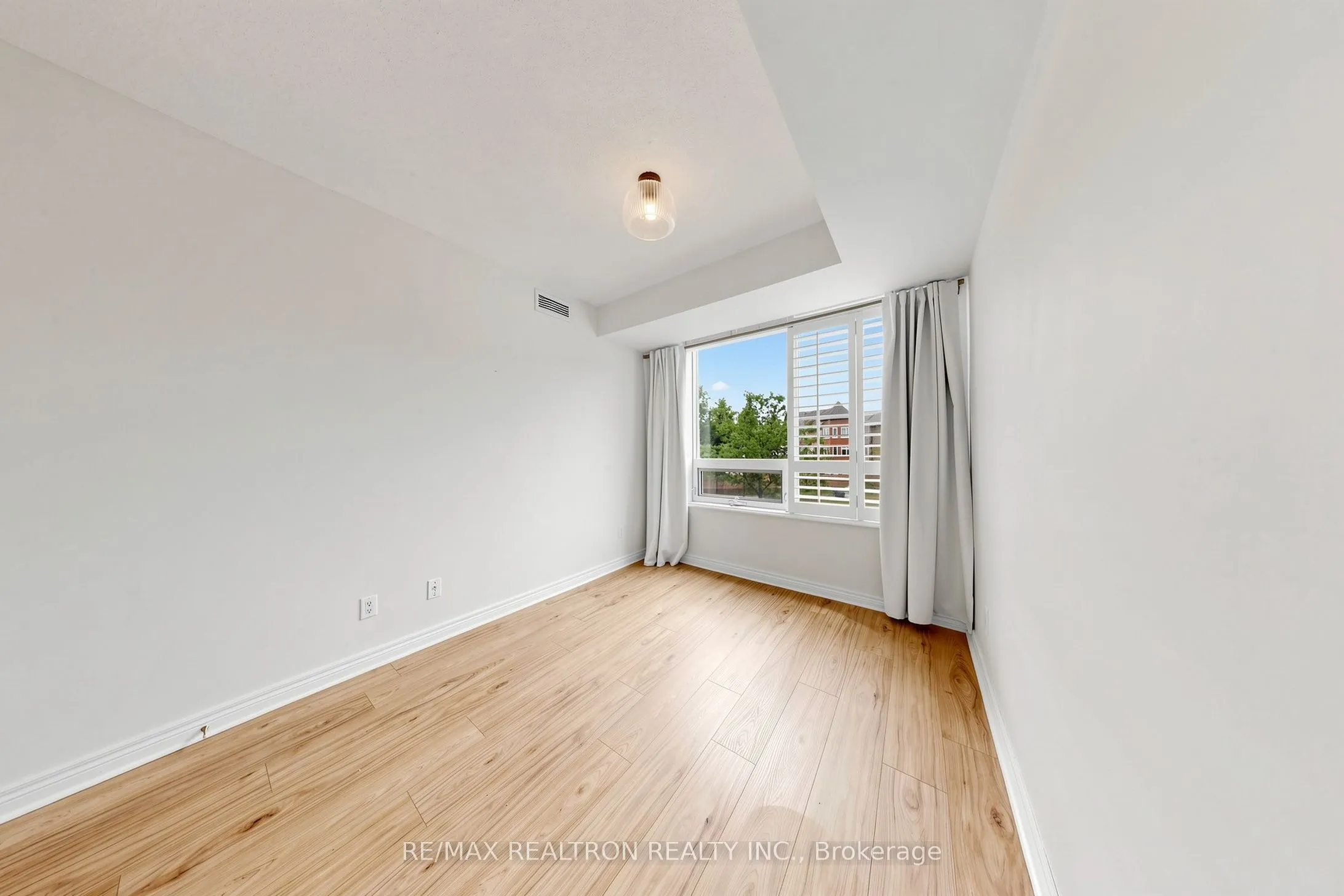 100 Promenade Circle #205