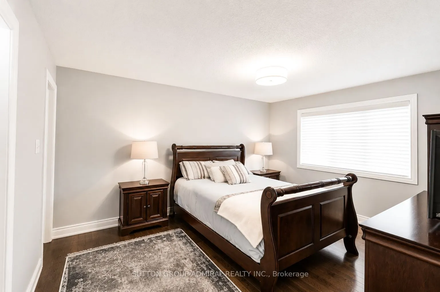 43 Mainland Crescent