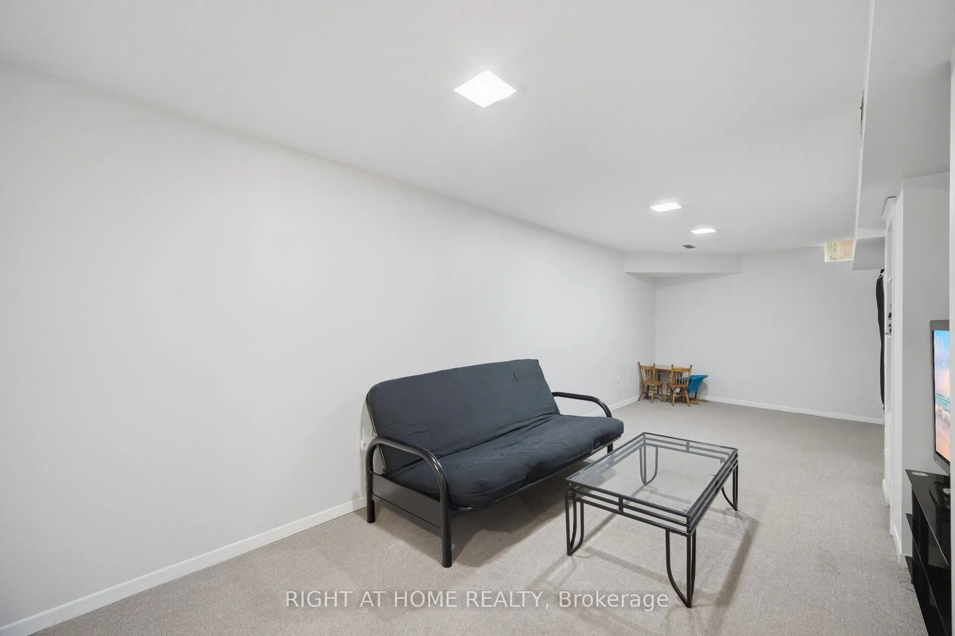 121 Bob O'link Avenue