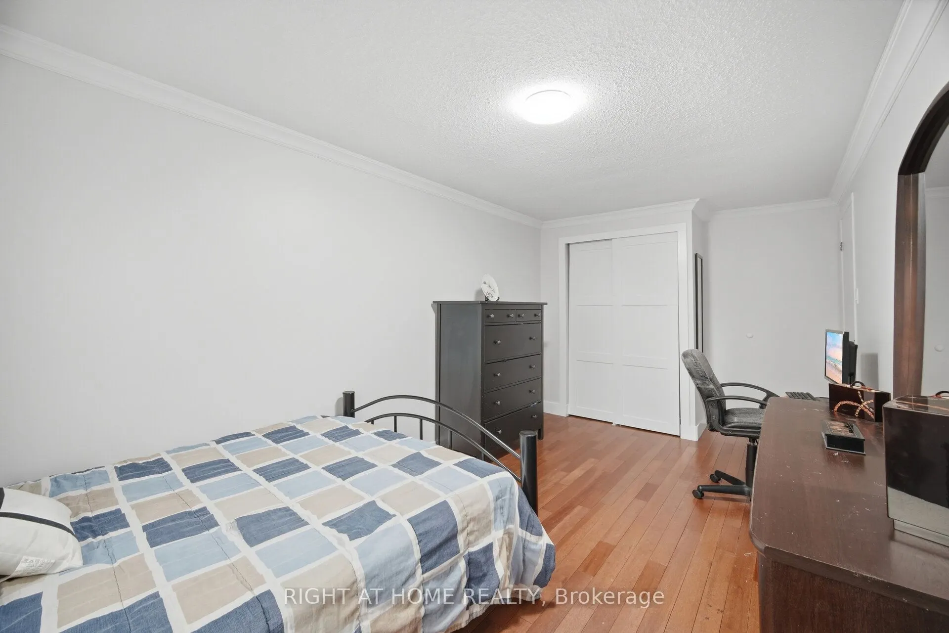 121 Bob O'link Avenue