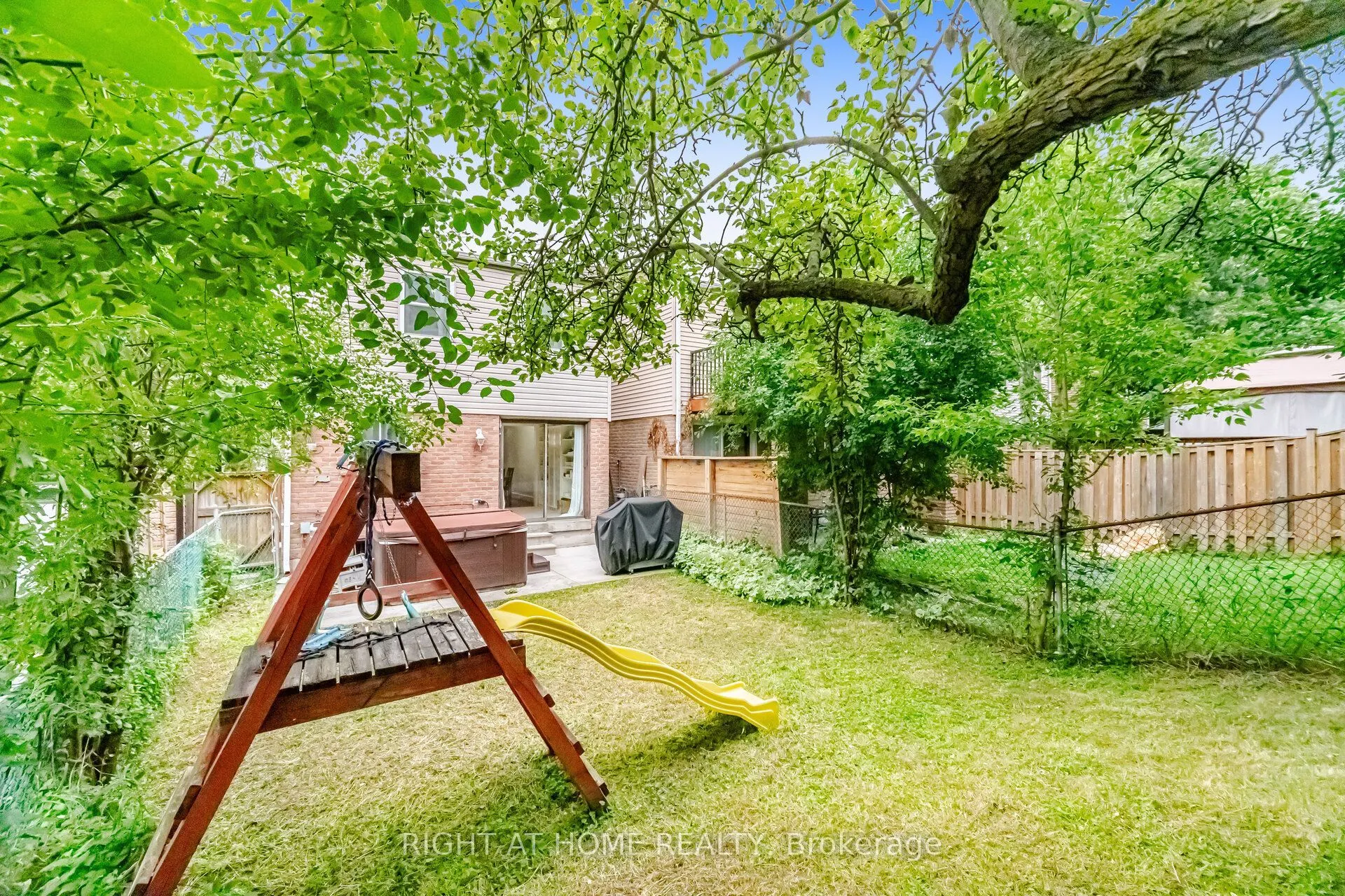 121 Bob O'link Avenue