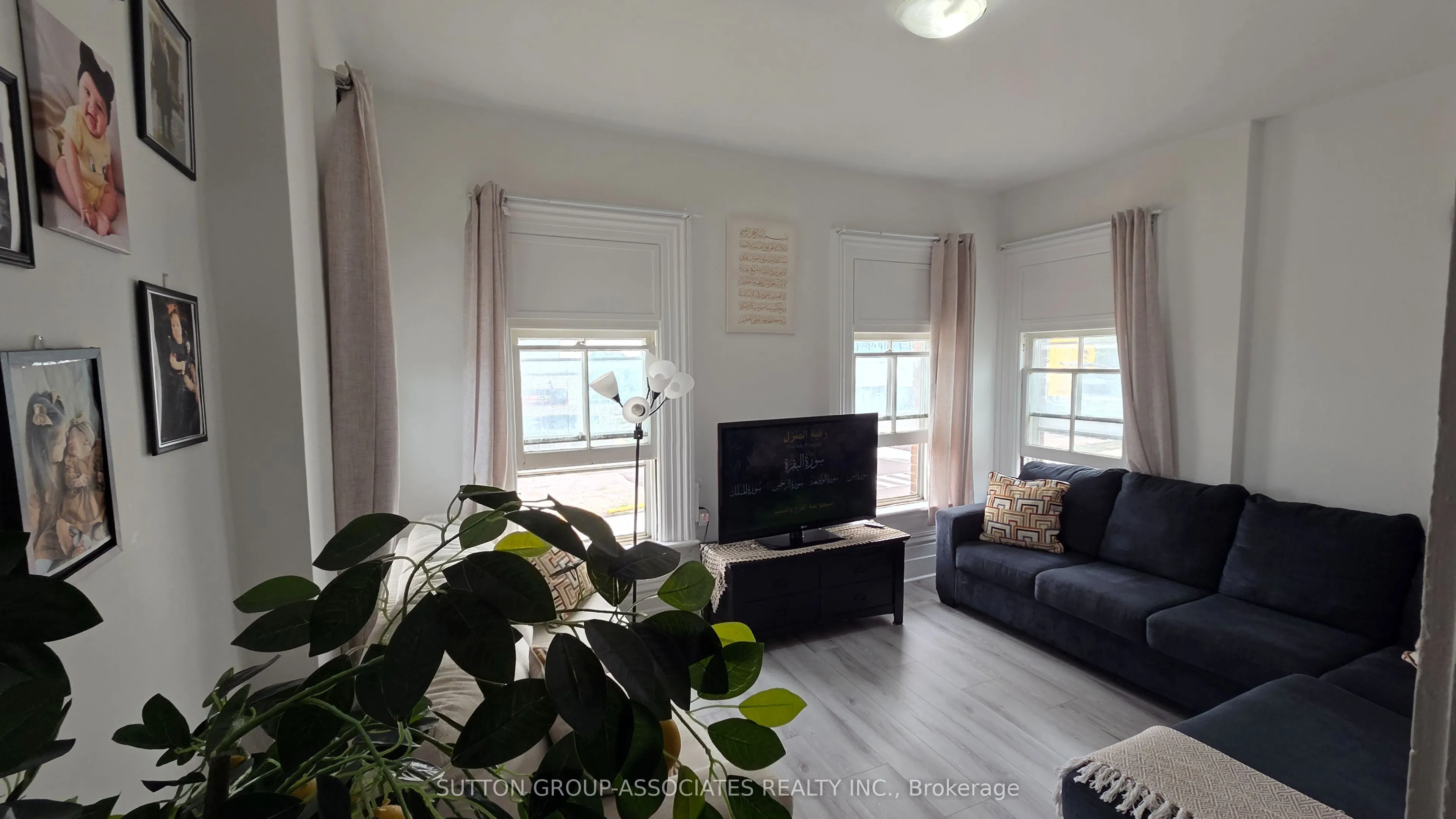 65 Holland Street W #3