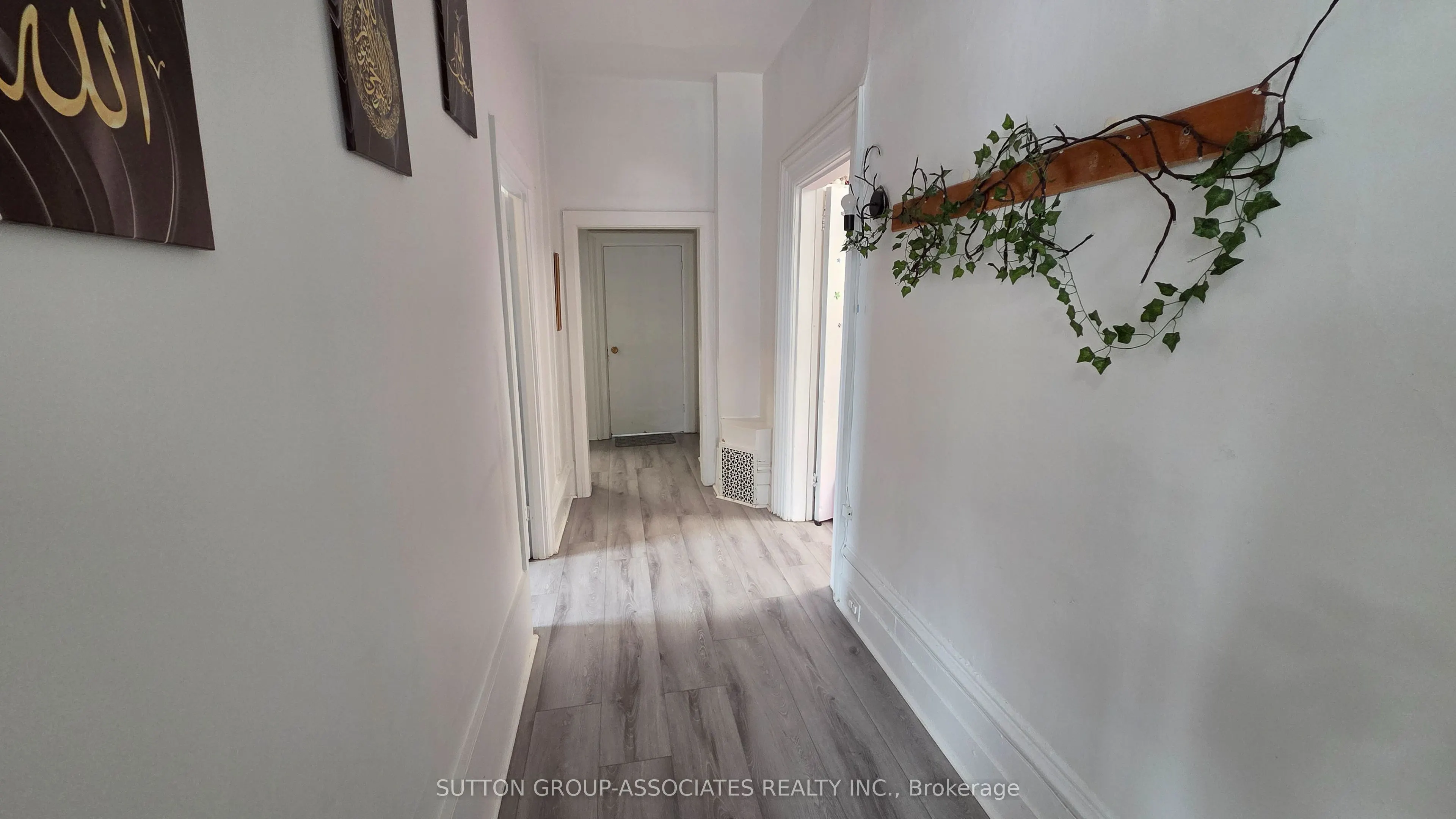 65 Holland Street W #3