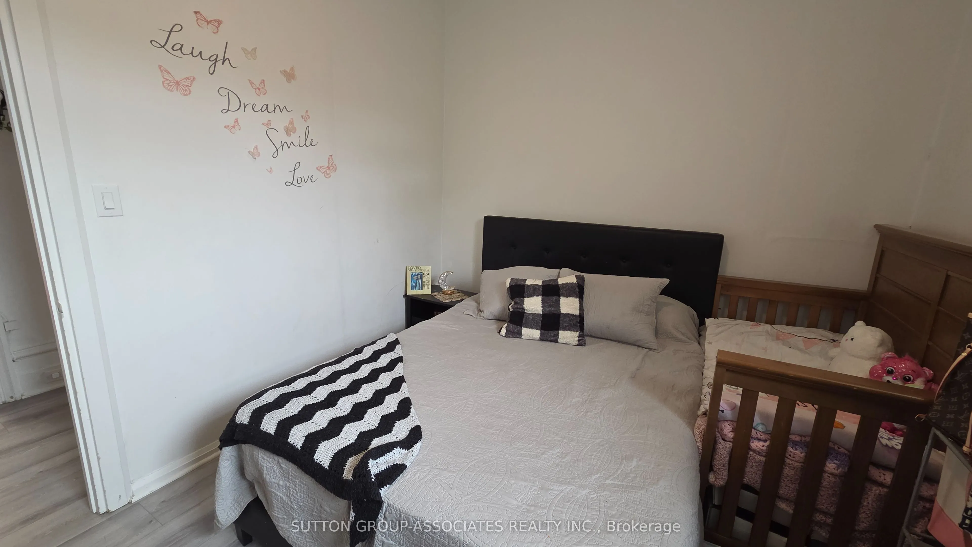 65 Holland Street W #3