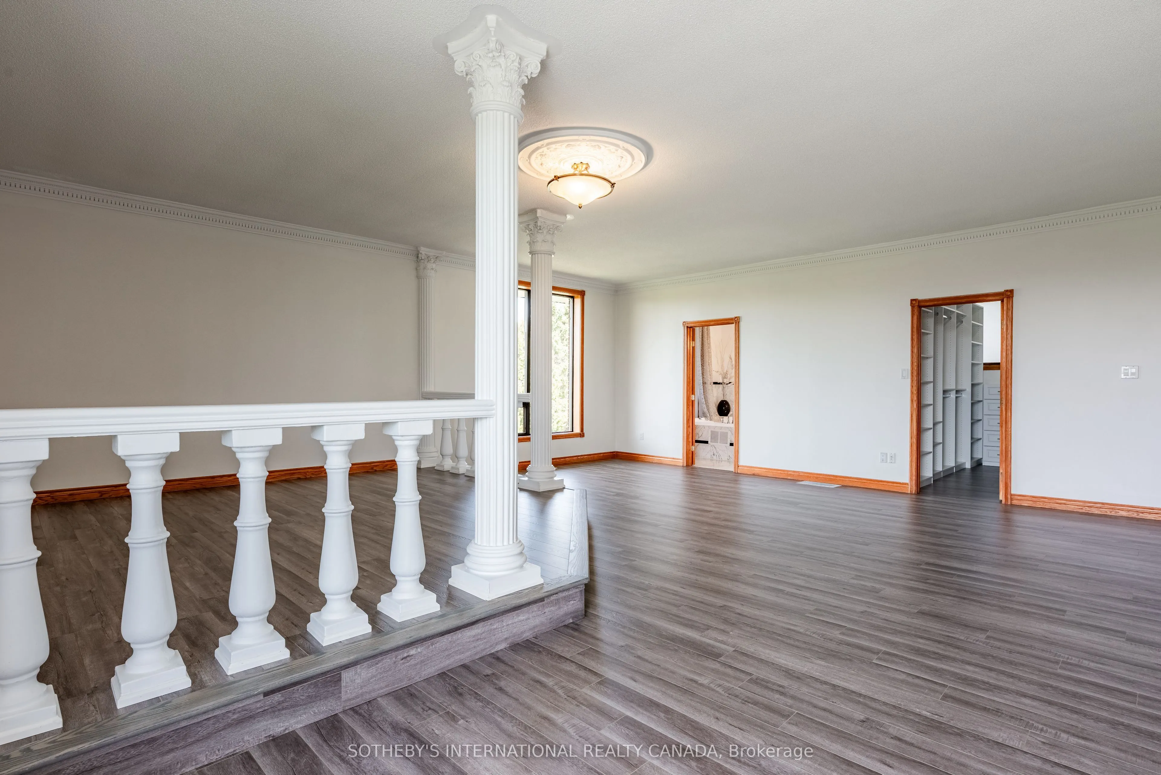 48 Scott Crescent
