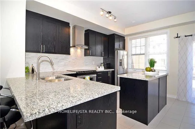 52 Baker Hill Boulevard
