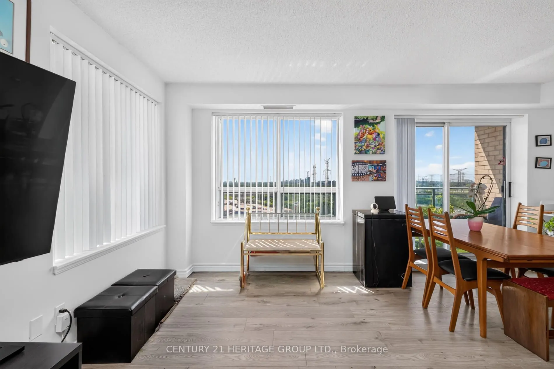 39 Oneida Crescent #1017