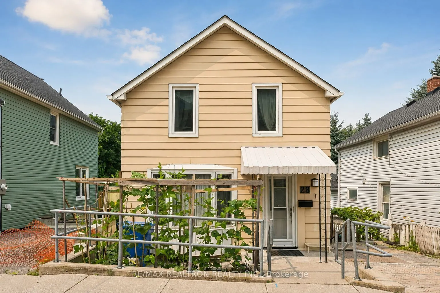 28 Machell Avenue
