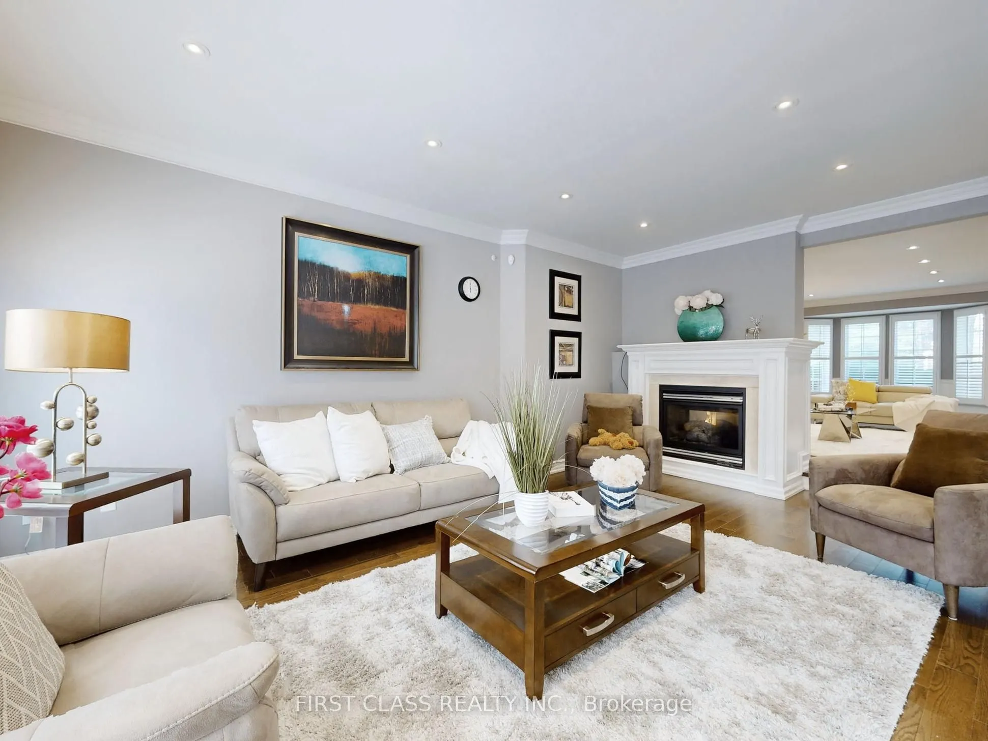 125 Longwater Chase