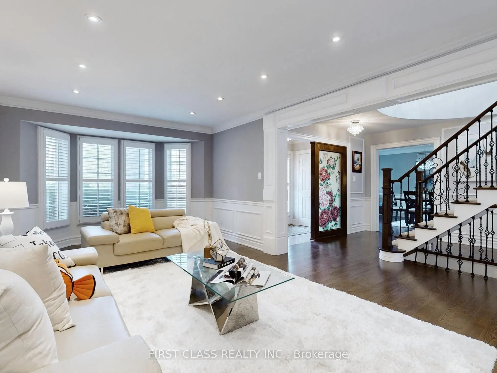 125 Longwater Chase