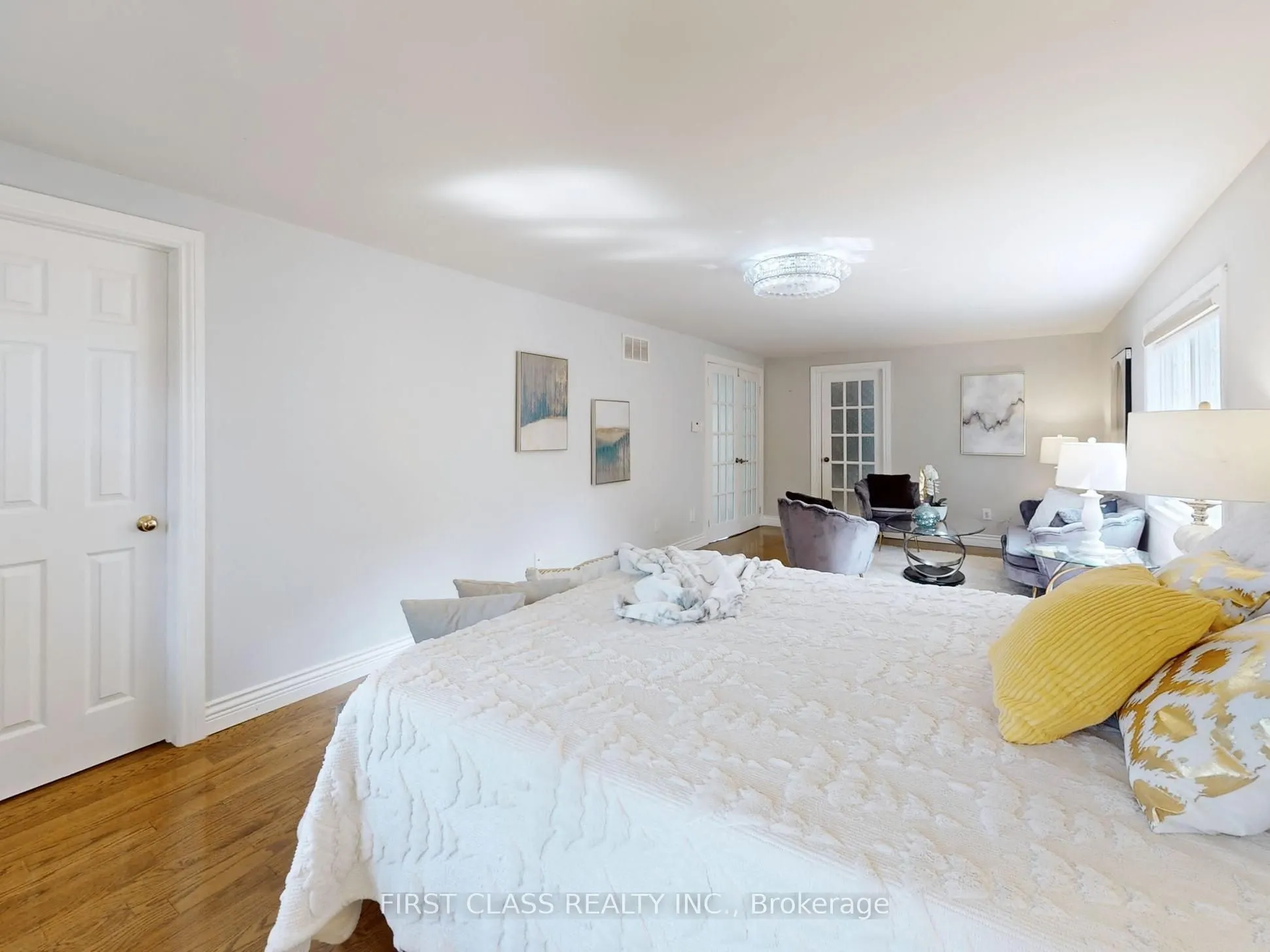 125 Longwater Chase
