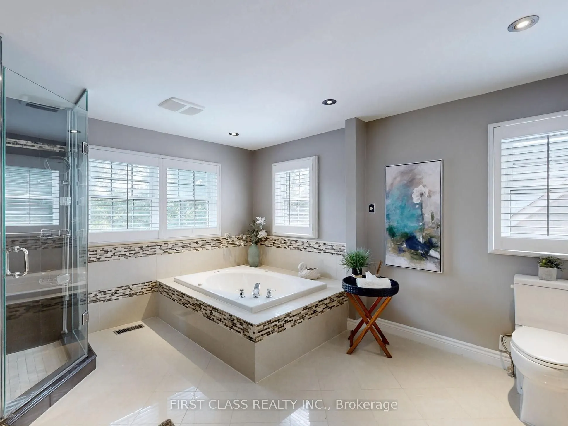 125 Longwater Chase
