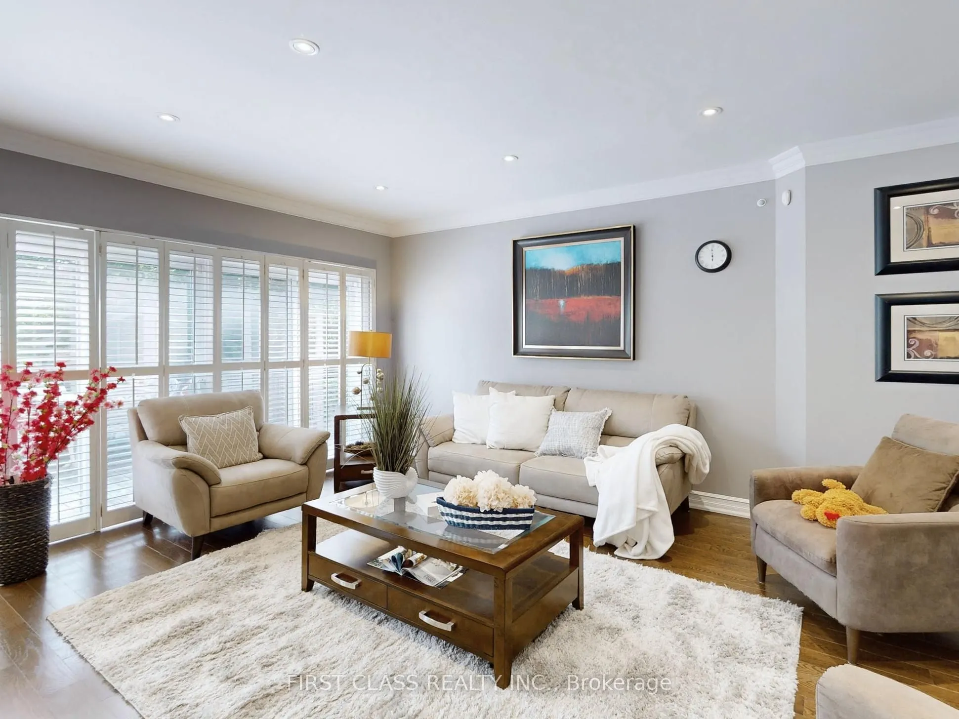 125 Longwater Chase