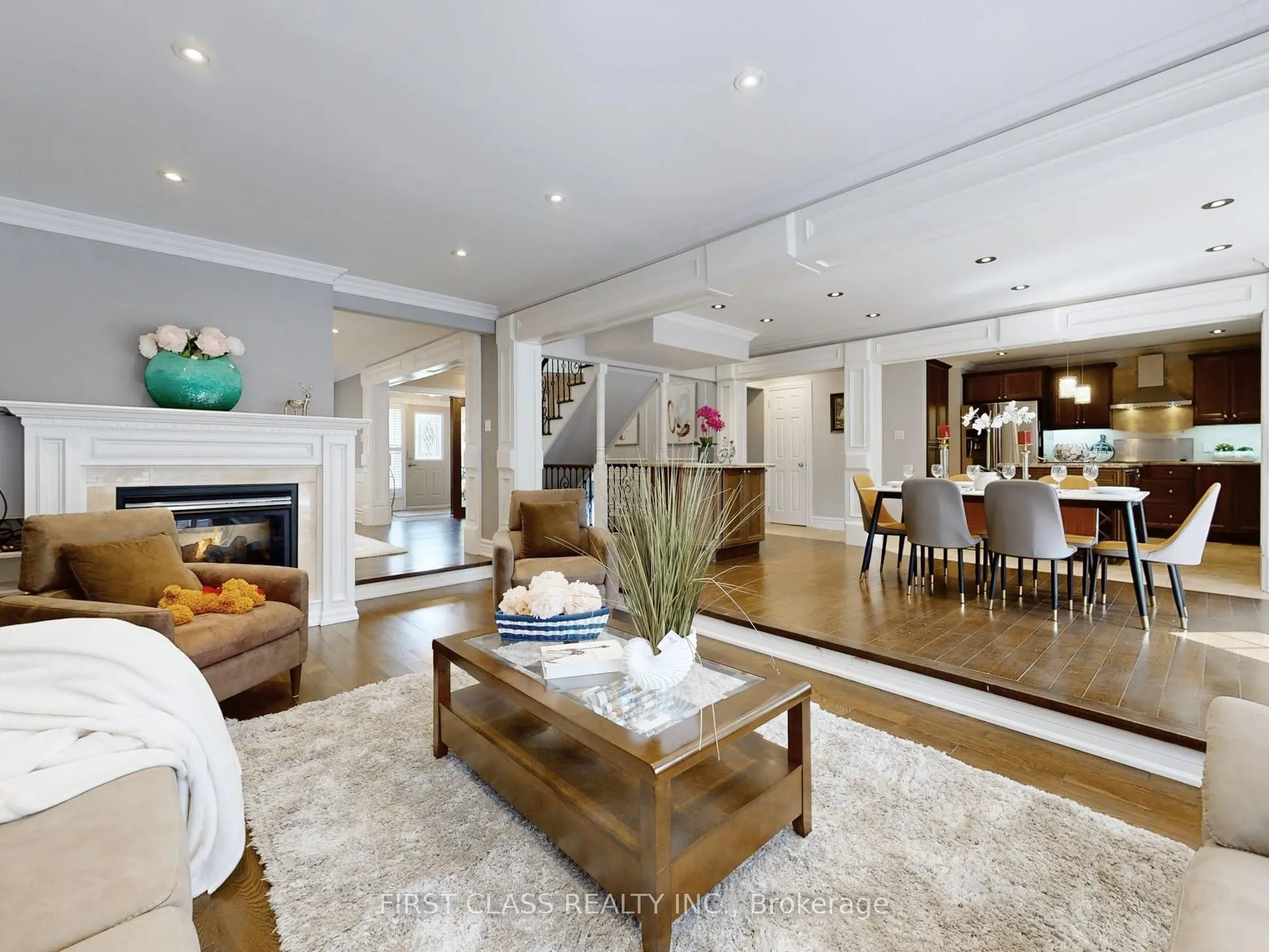 125 Longwater Chase
