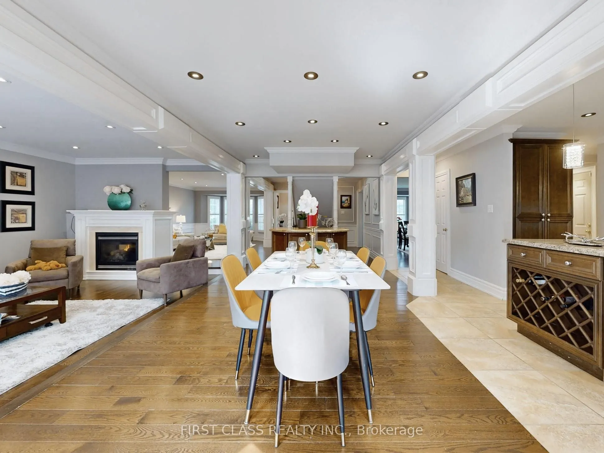 125 Longwater Chase