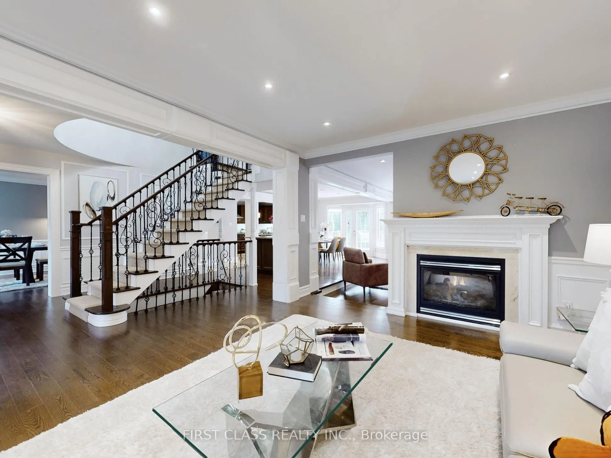 125 Longwater Chase