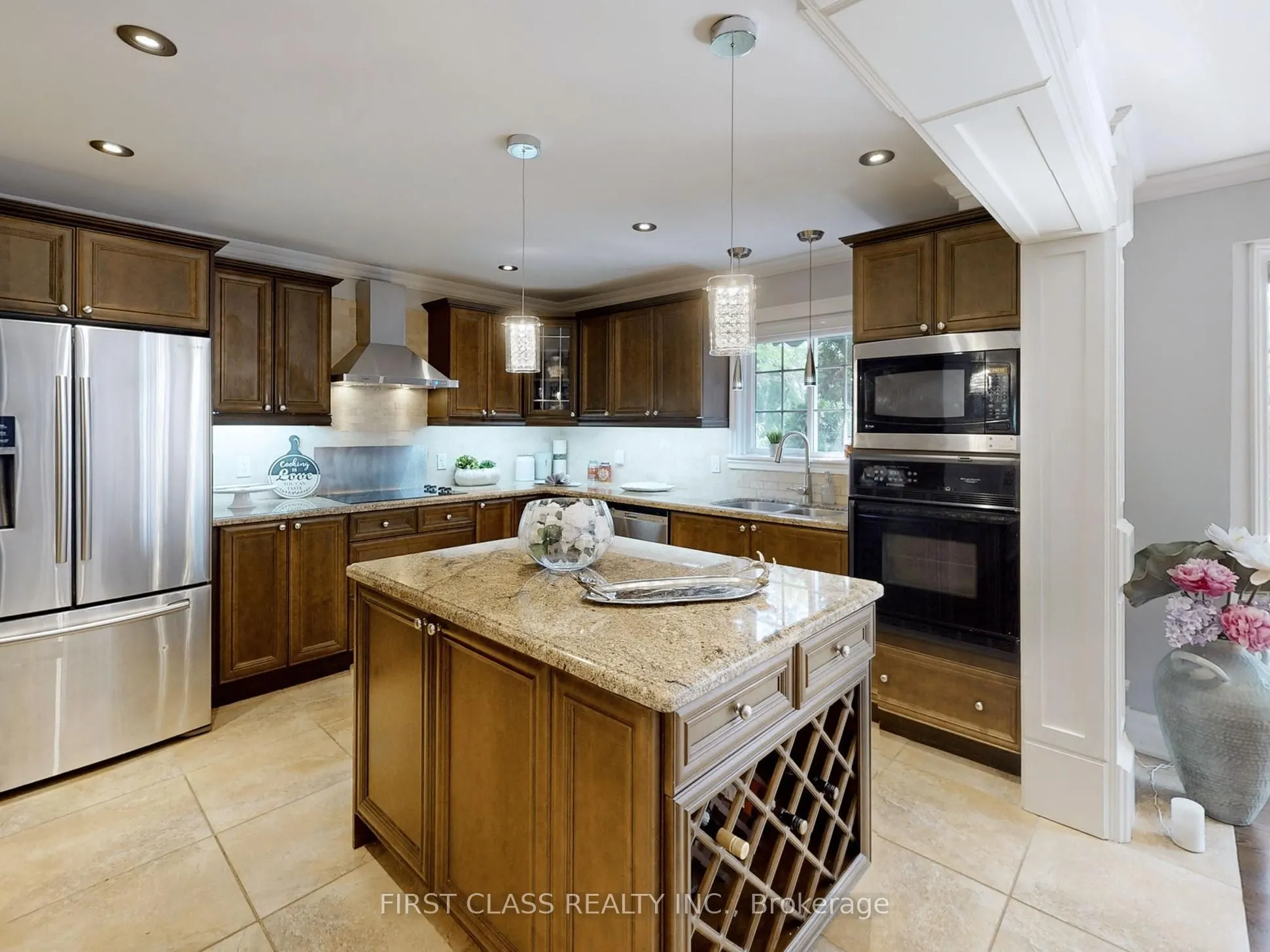 125 Longwater Chase