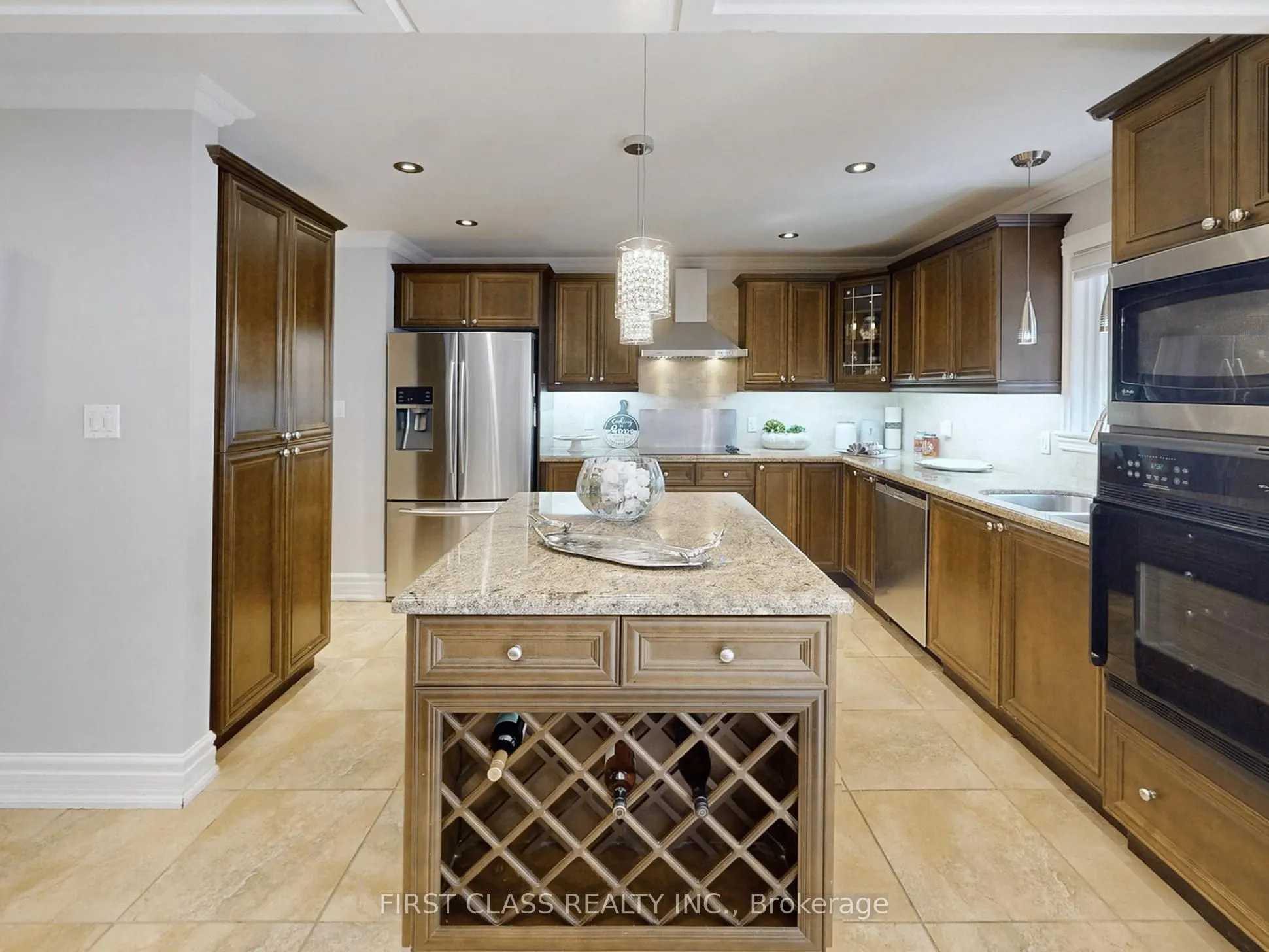 125 Longwater Chase