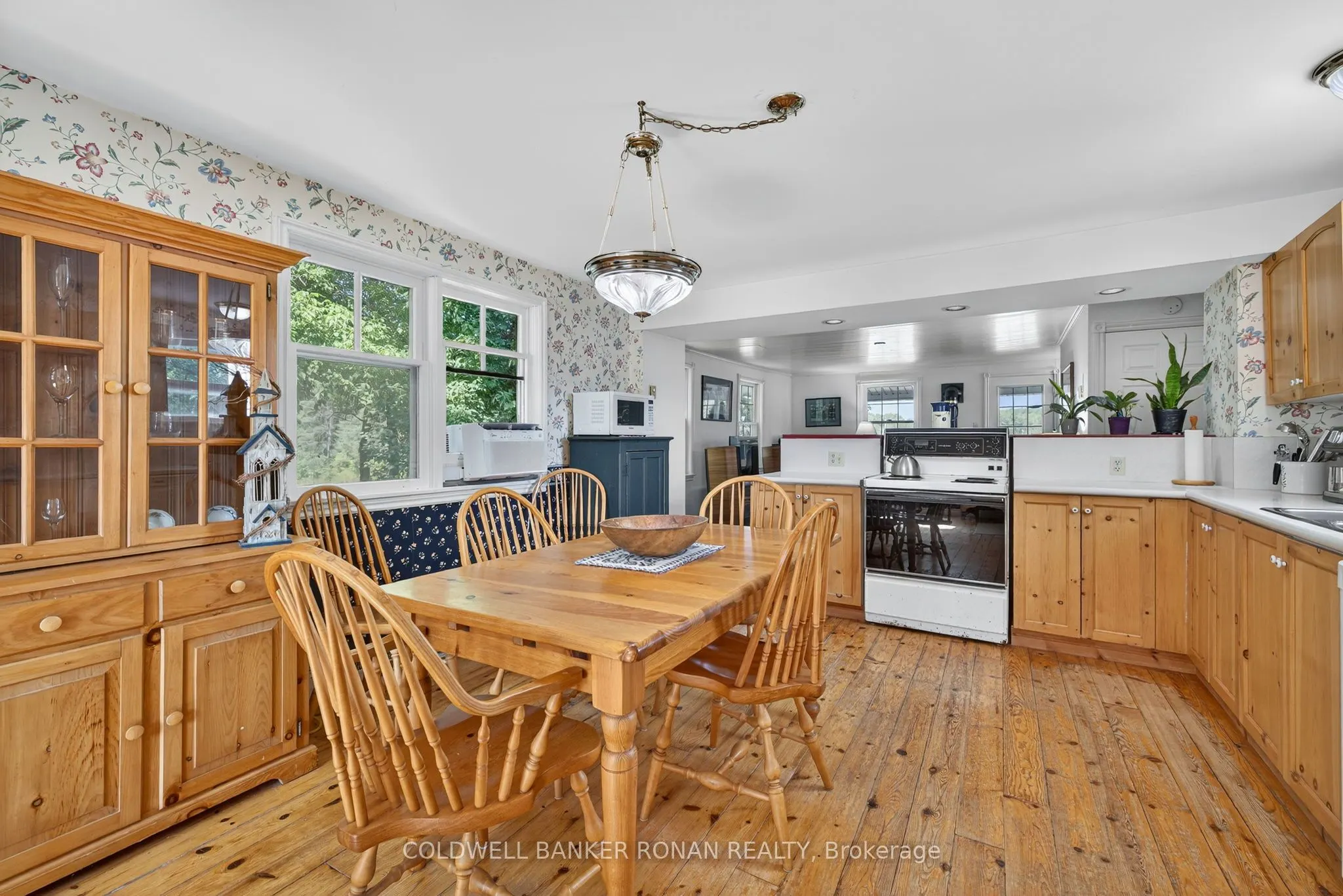 1604 Concession Rd 8