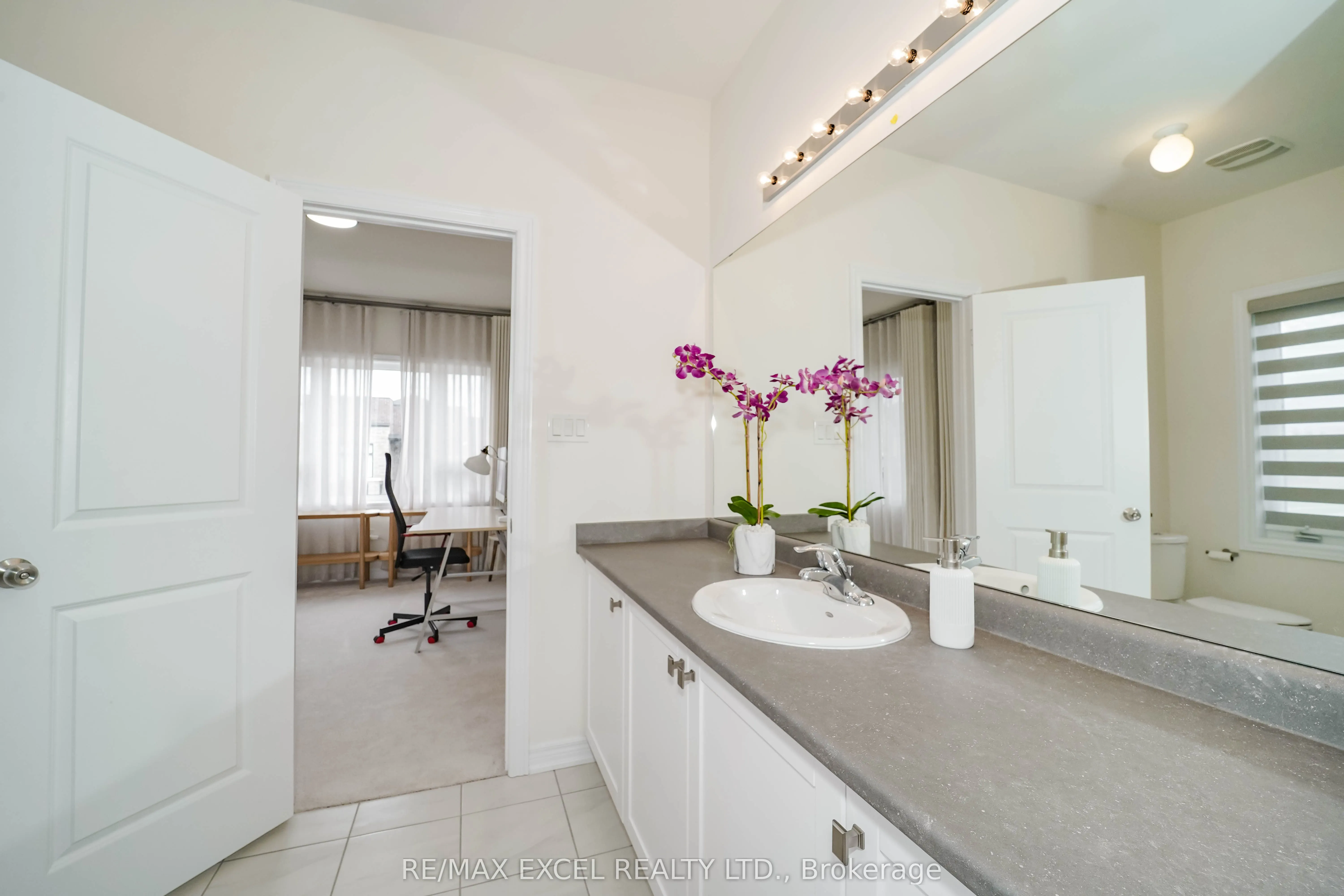 231 Fallharvest Way