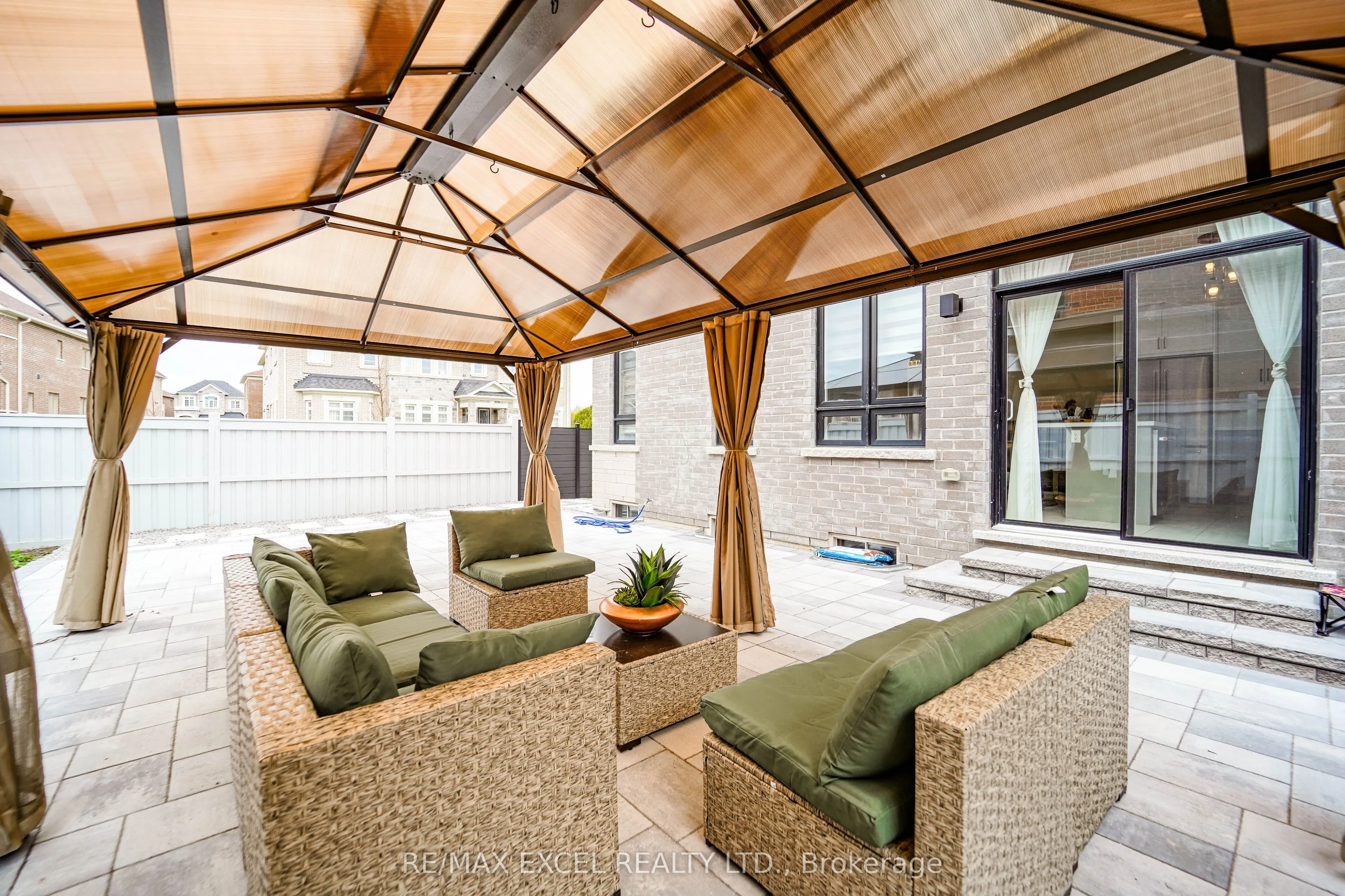 231 Fallharvest Way