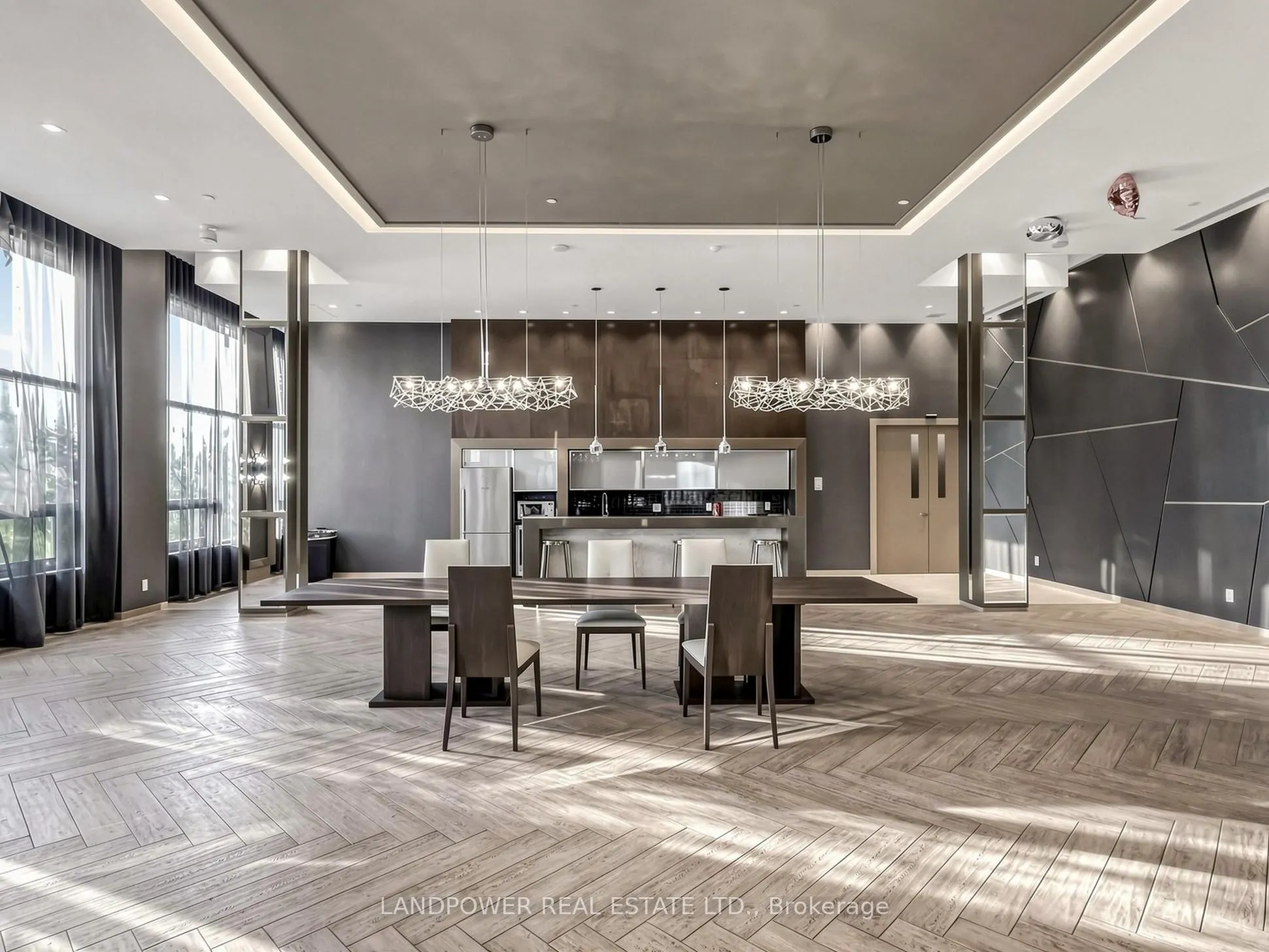 18 Uptown Drive #120