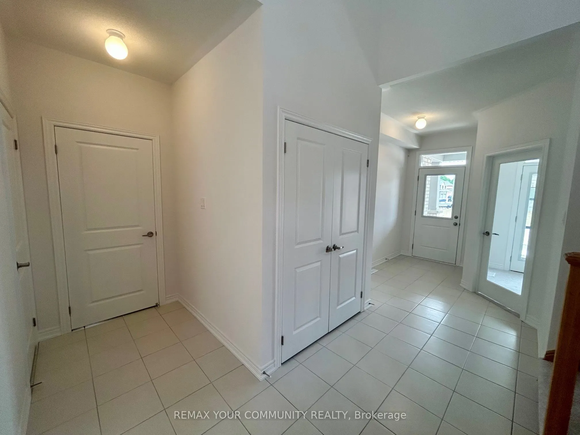 24 Baycroft Boulevard