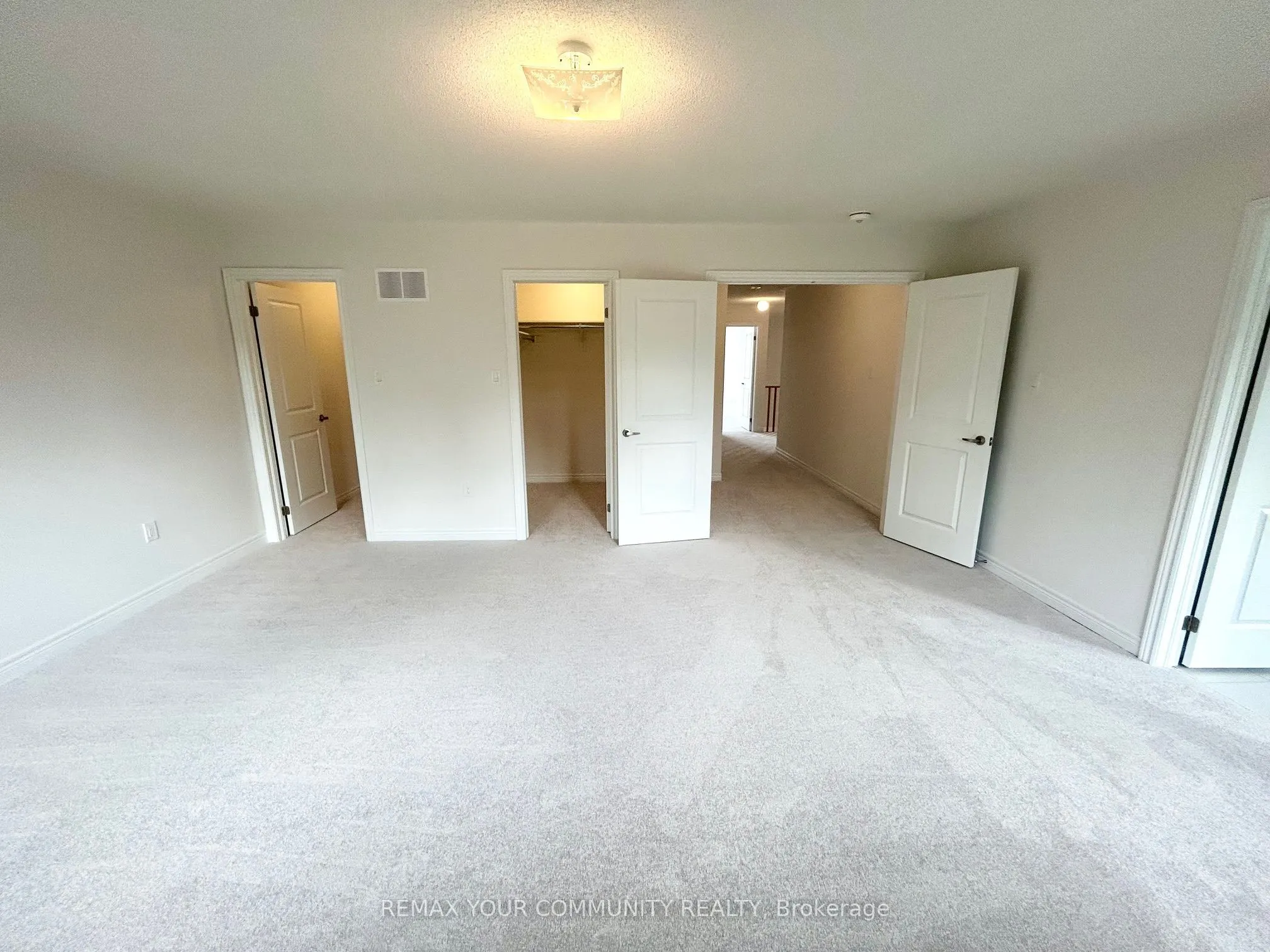 24 Baycroft Boulevard