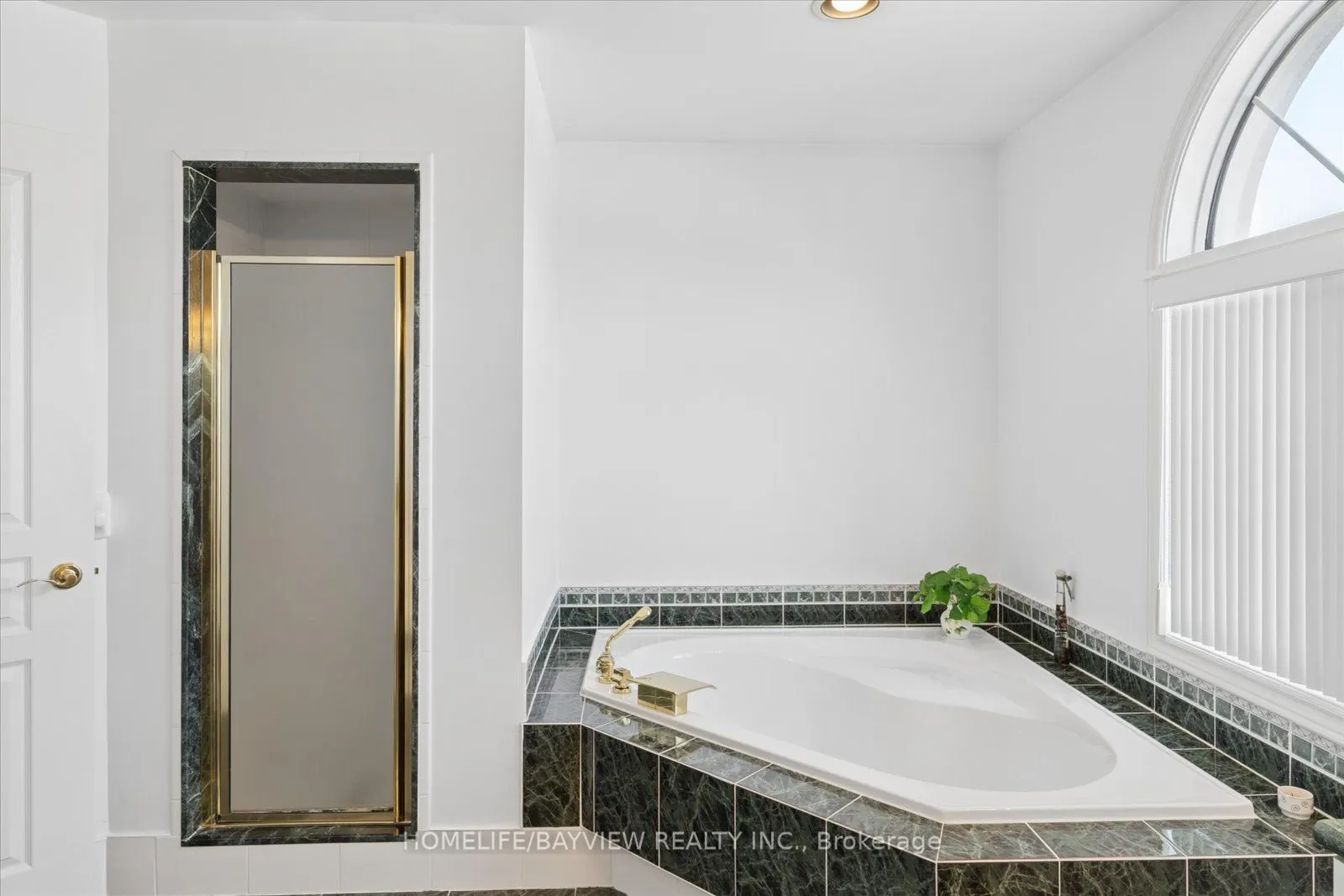 11 Sorrento Drive