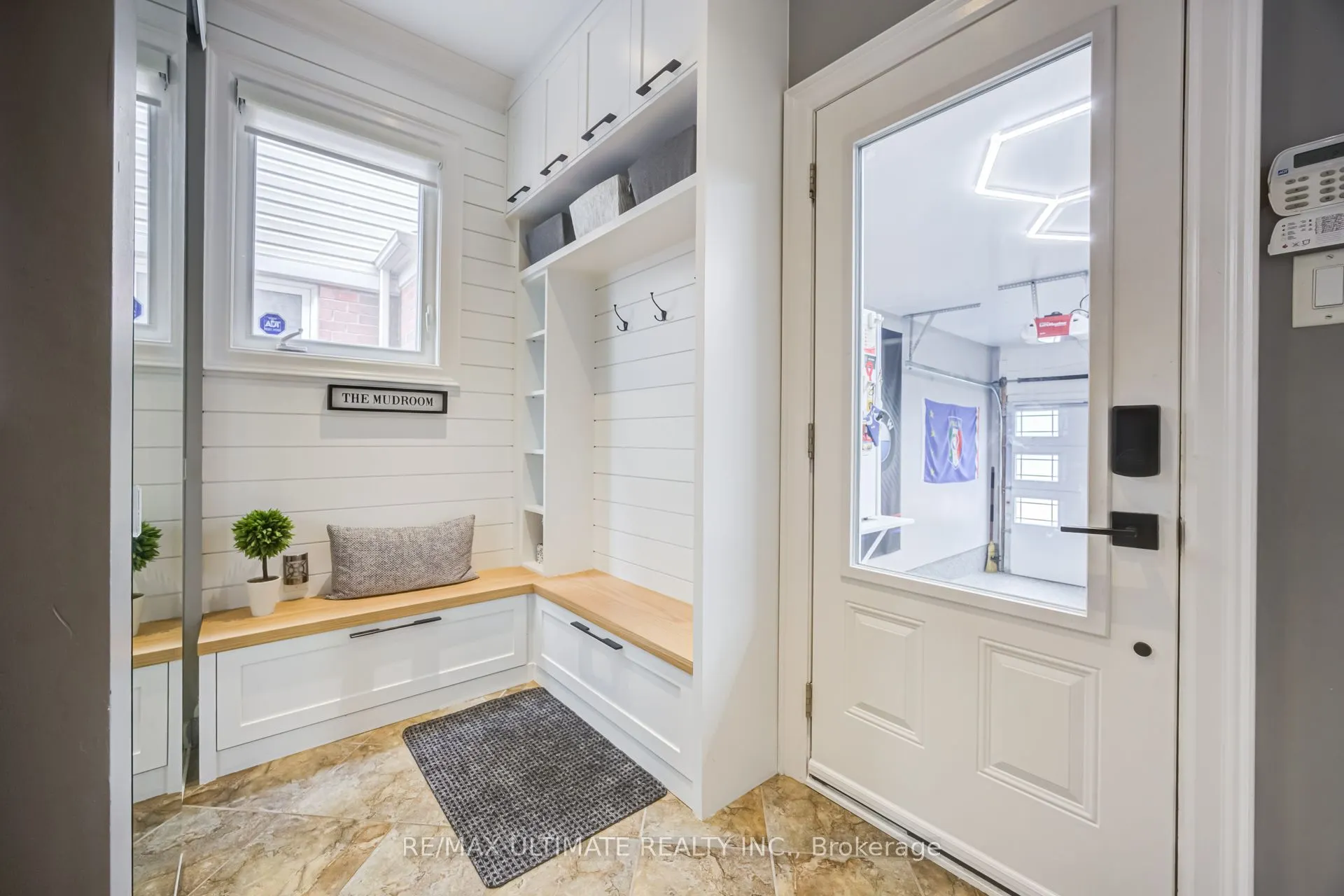 192 Robirwin Street