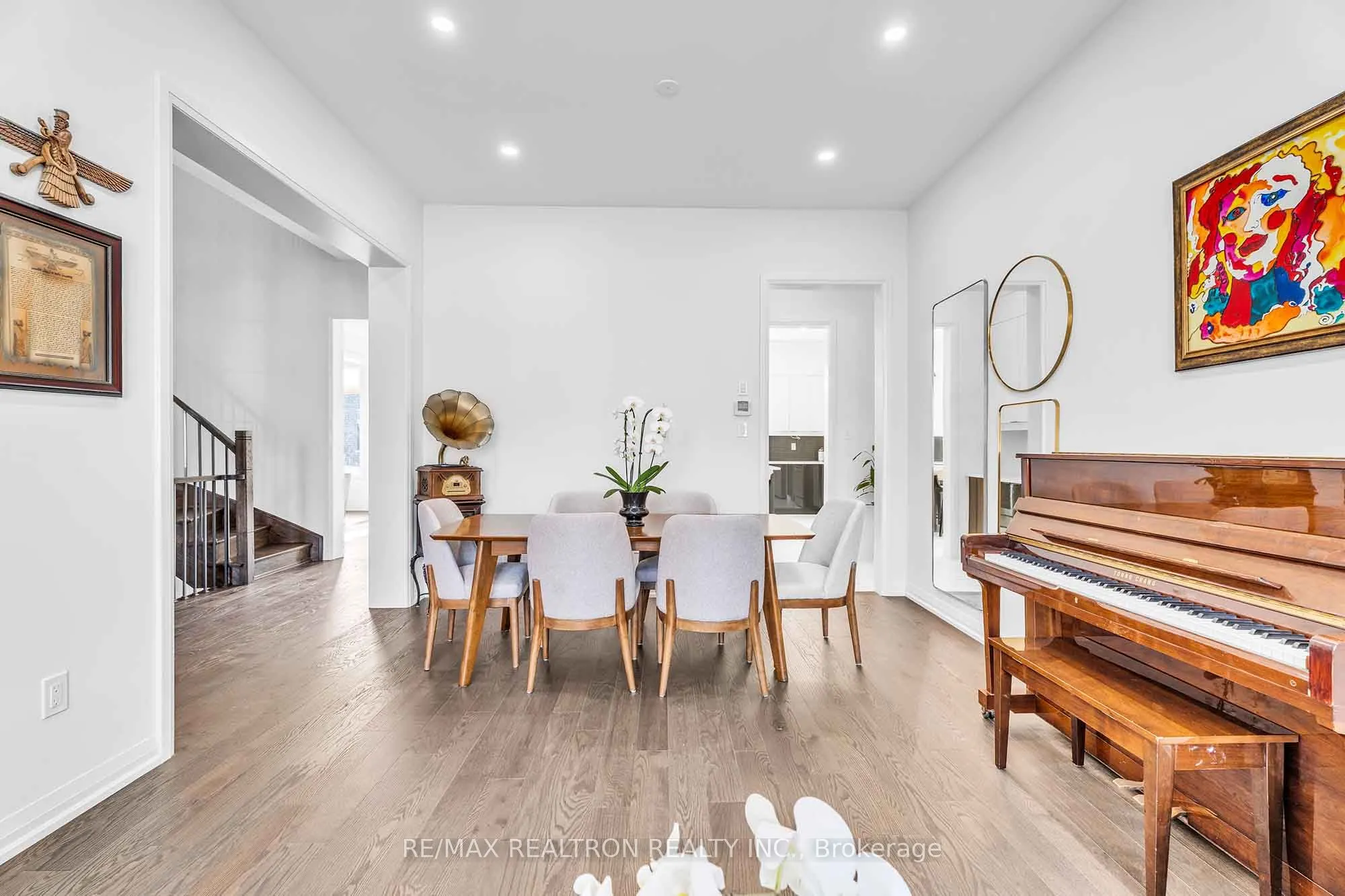 32 Bellflower Crescent