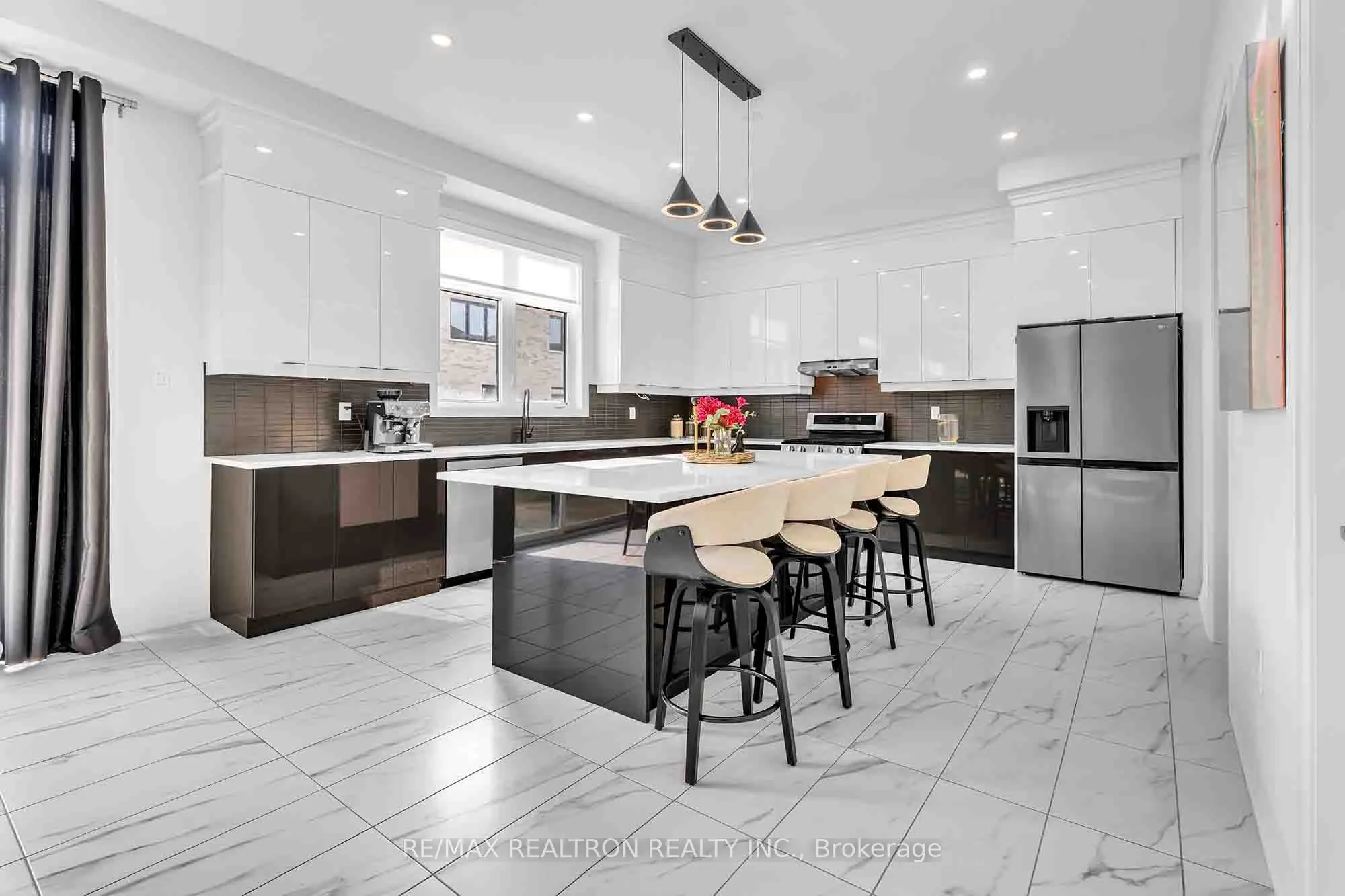 32 Bellflower Crescent