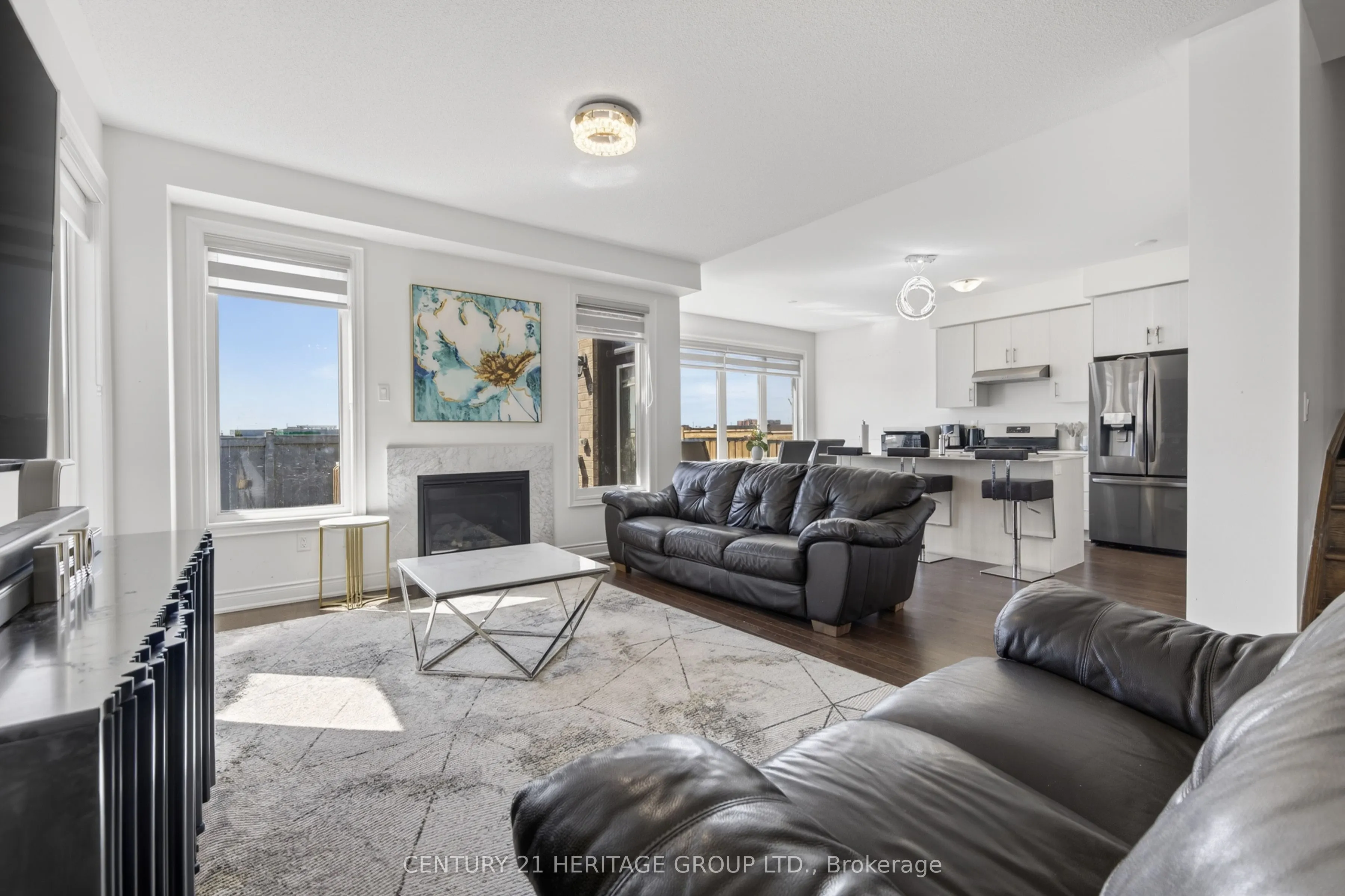 77 Montrose Boulevard