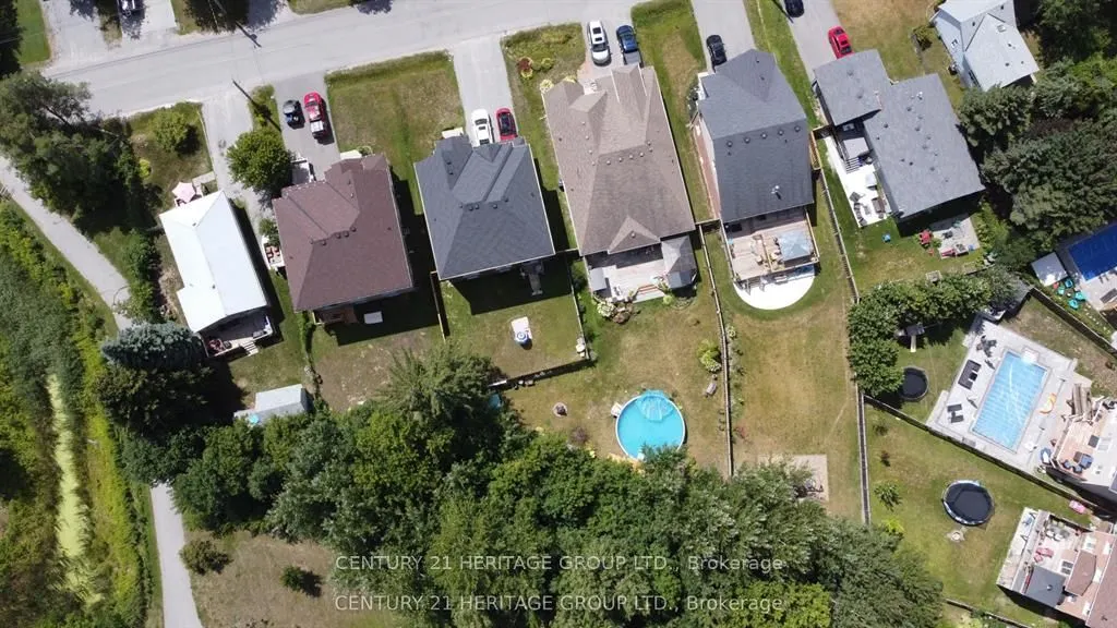 136 Riveredge Drive