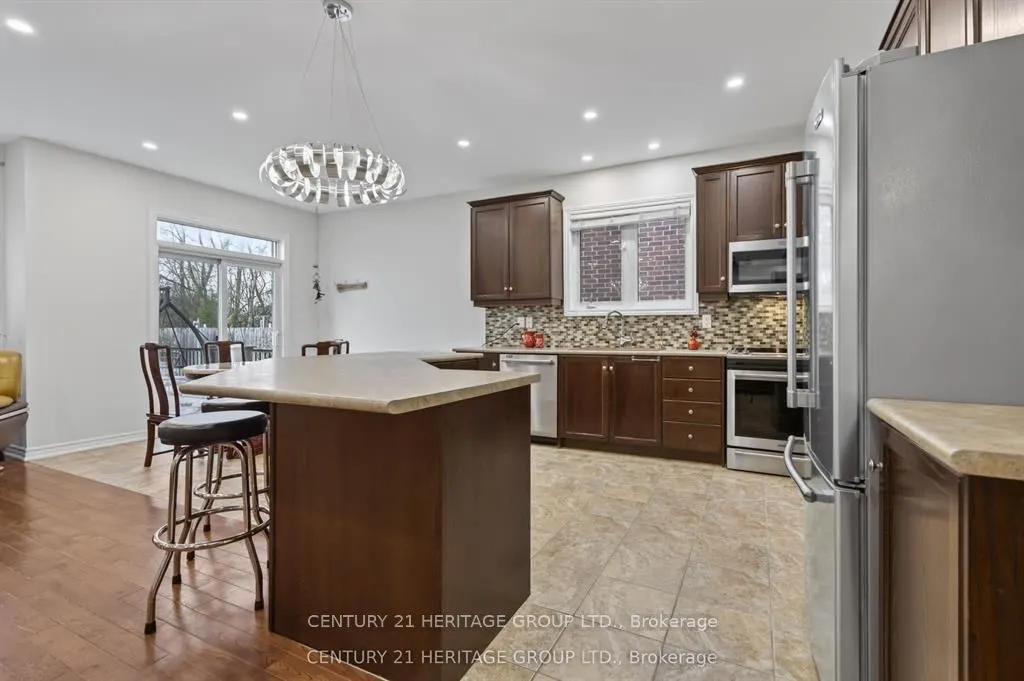 136 Riveredge Drive