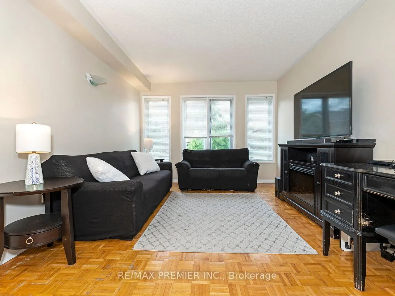 32 Stonebriar Drive