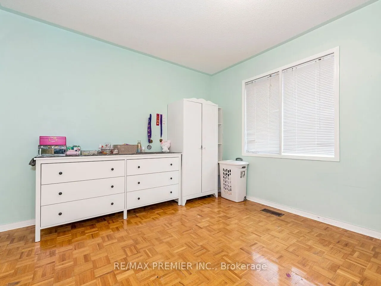32 Stonebriar Drive