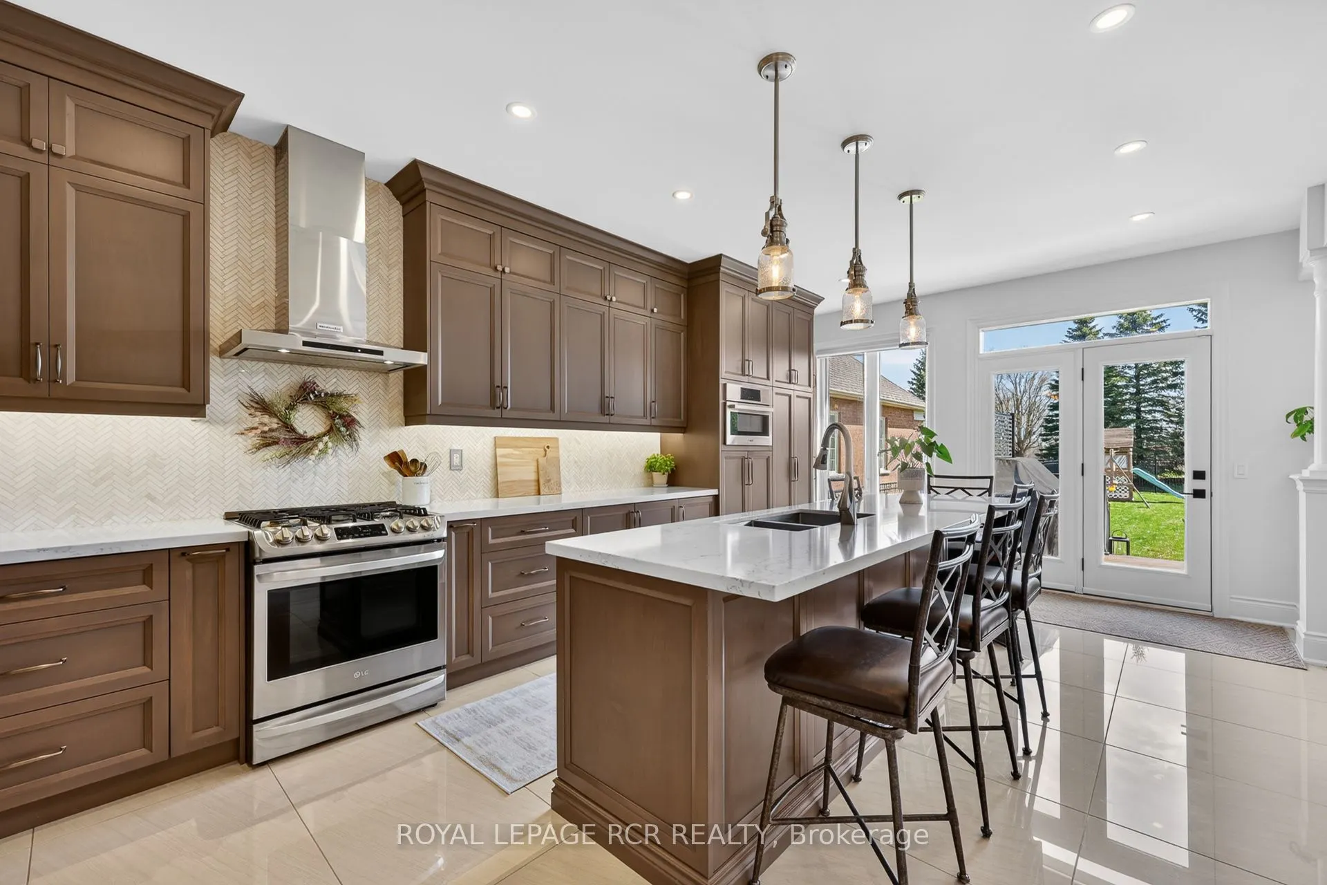 14 Emerald Heights Drive