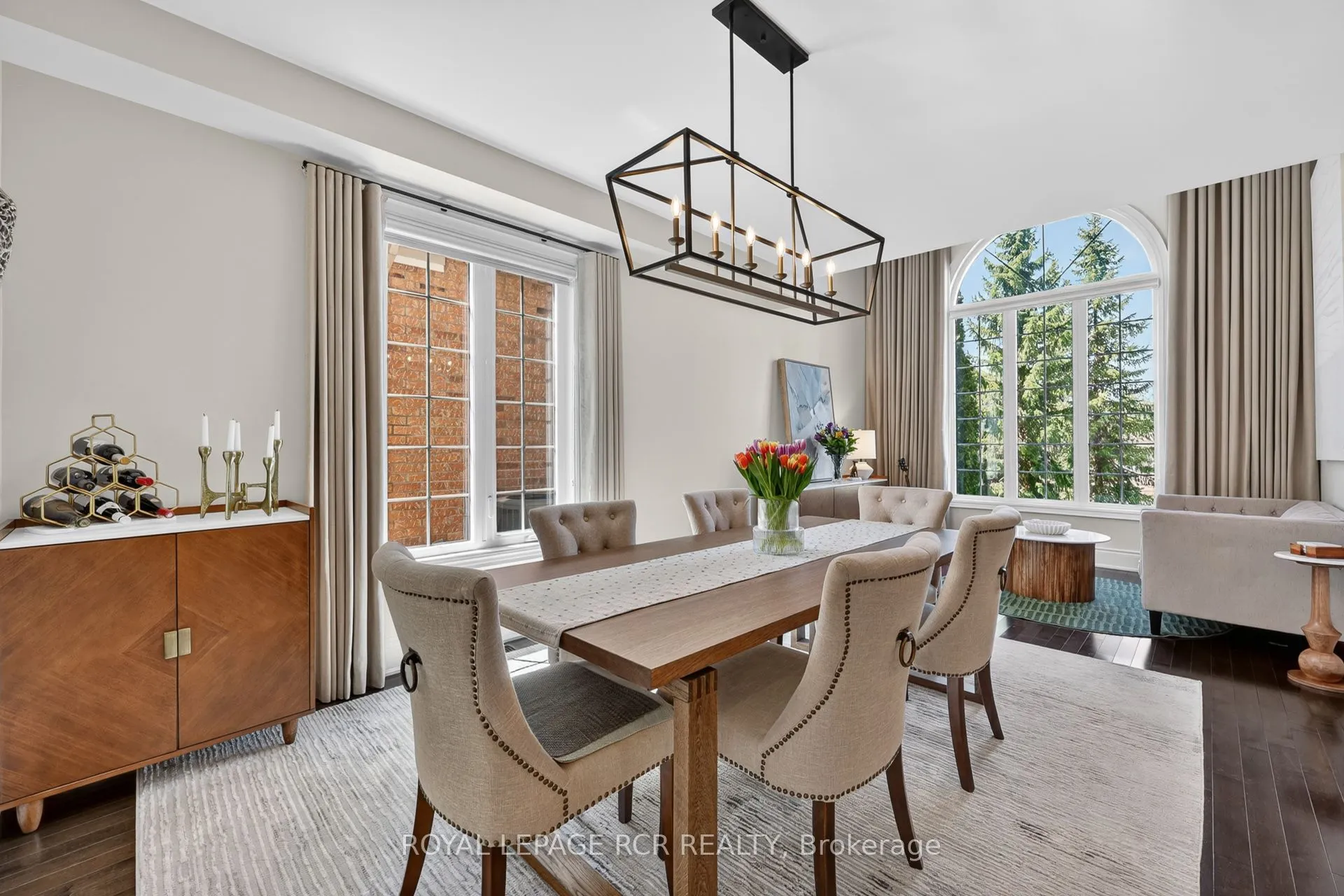 14 Emerald Heights Drive
