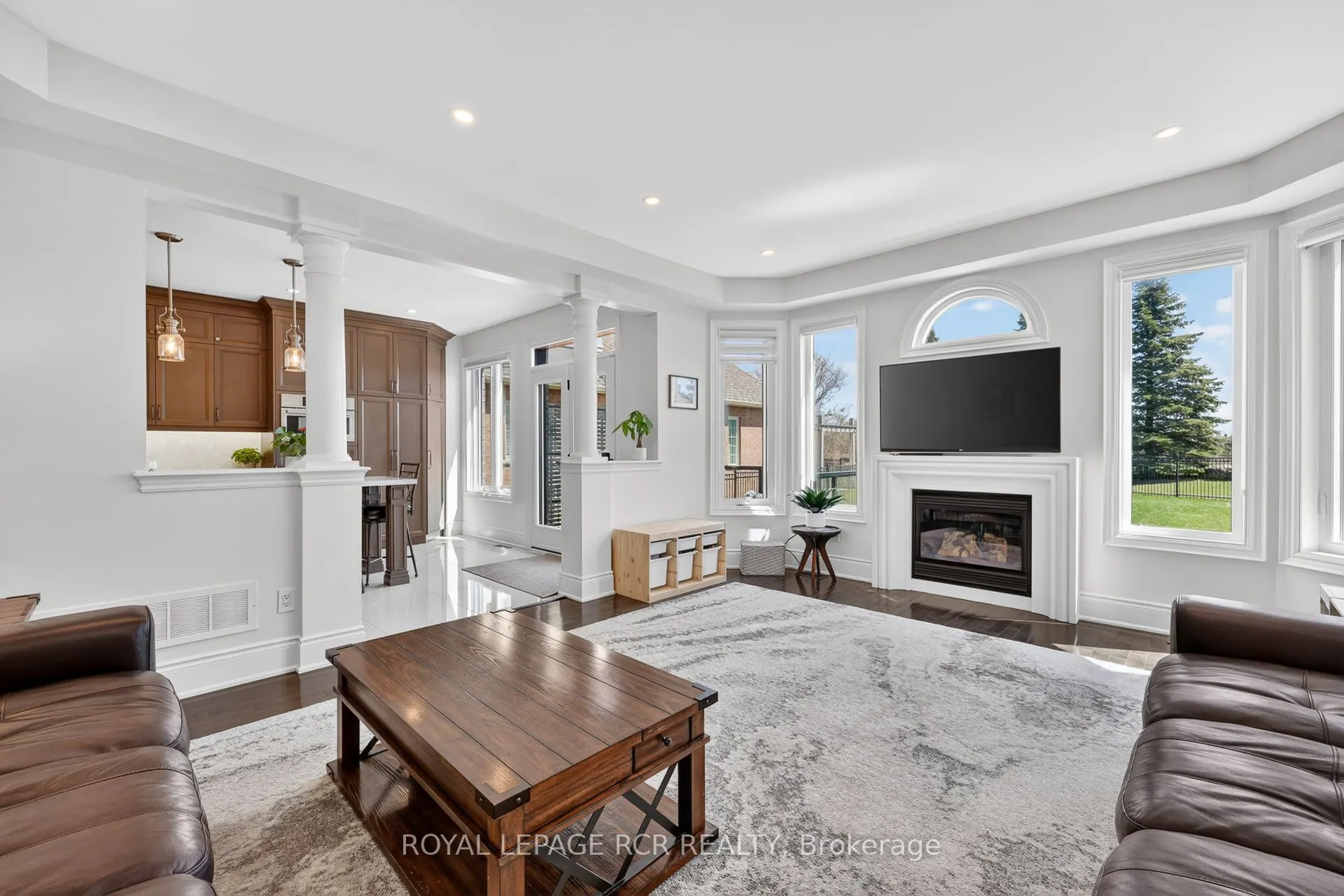 14 Emerald Heights Drive
