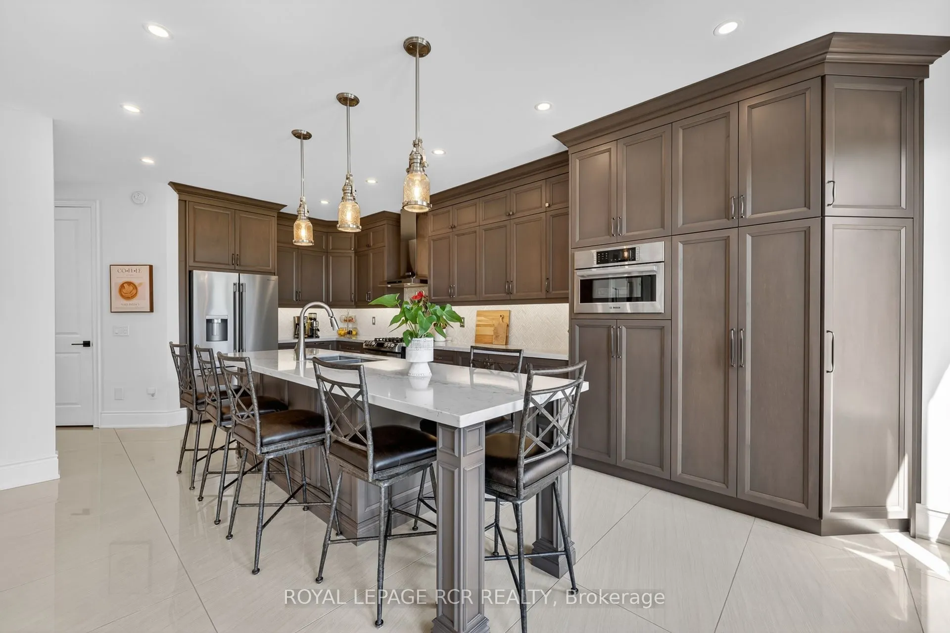 14 Emerald Heights Drive