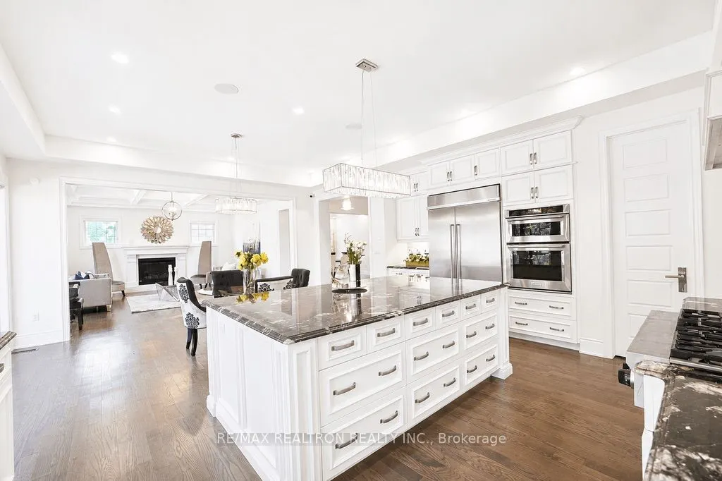 26 Sir Henry Court