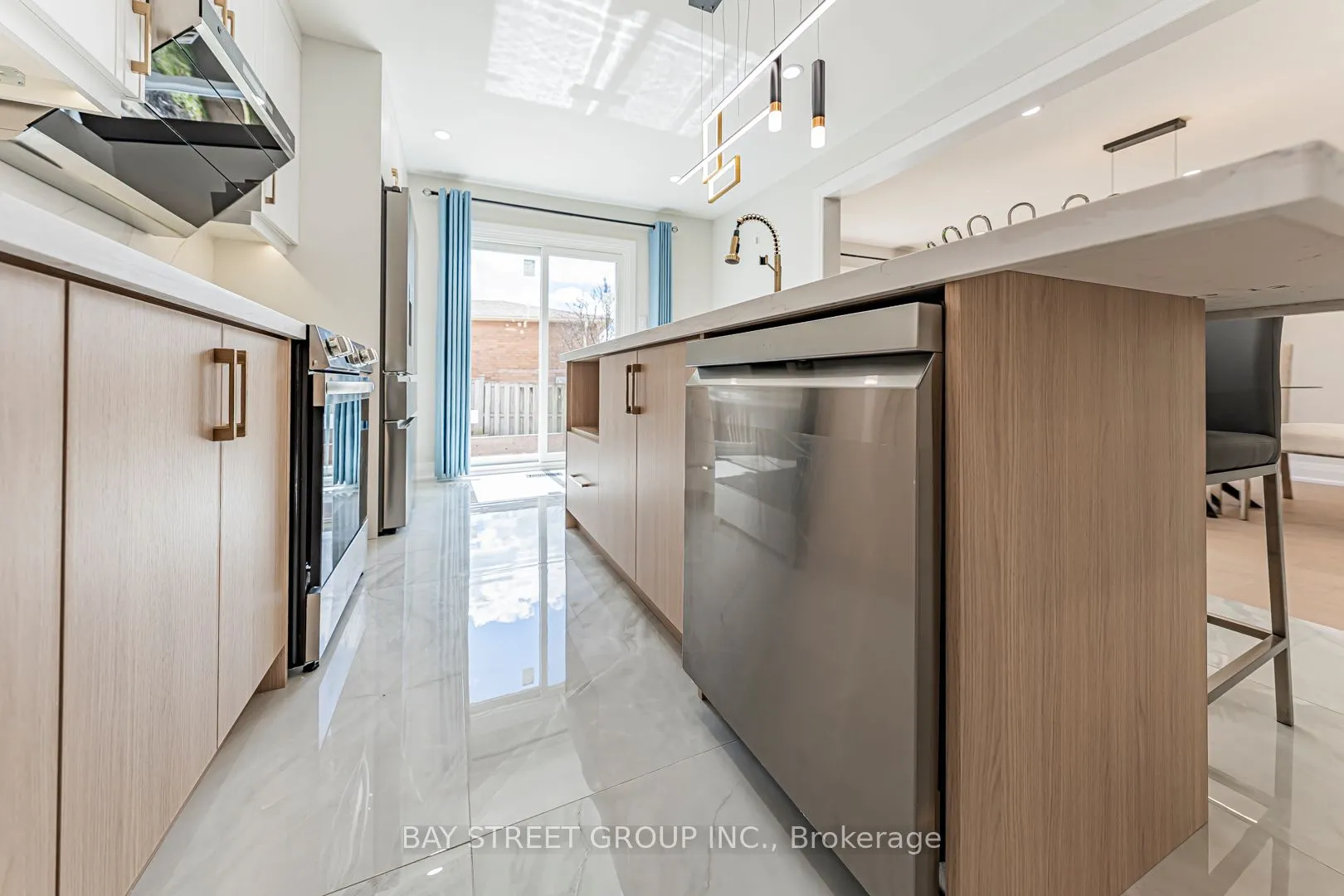 146 Cabinet Crescent