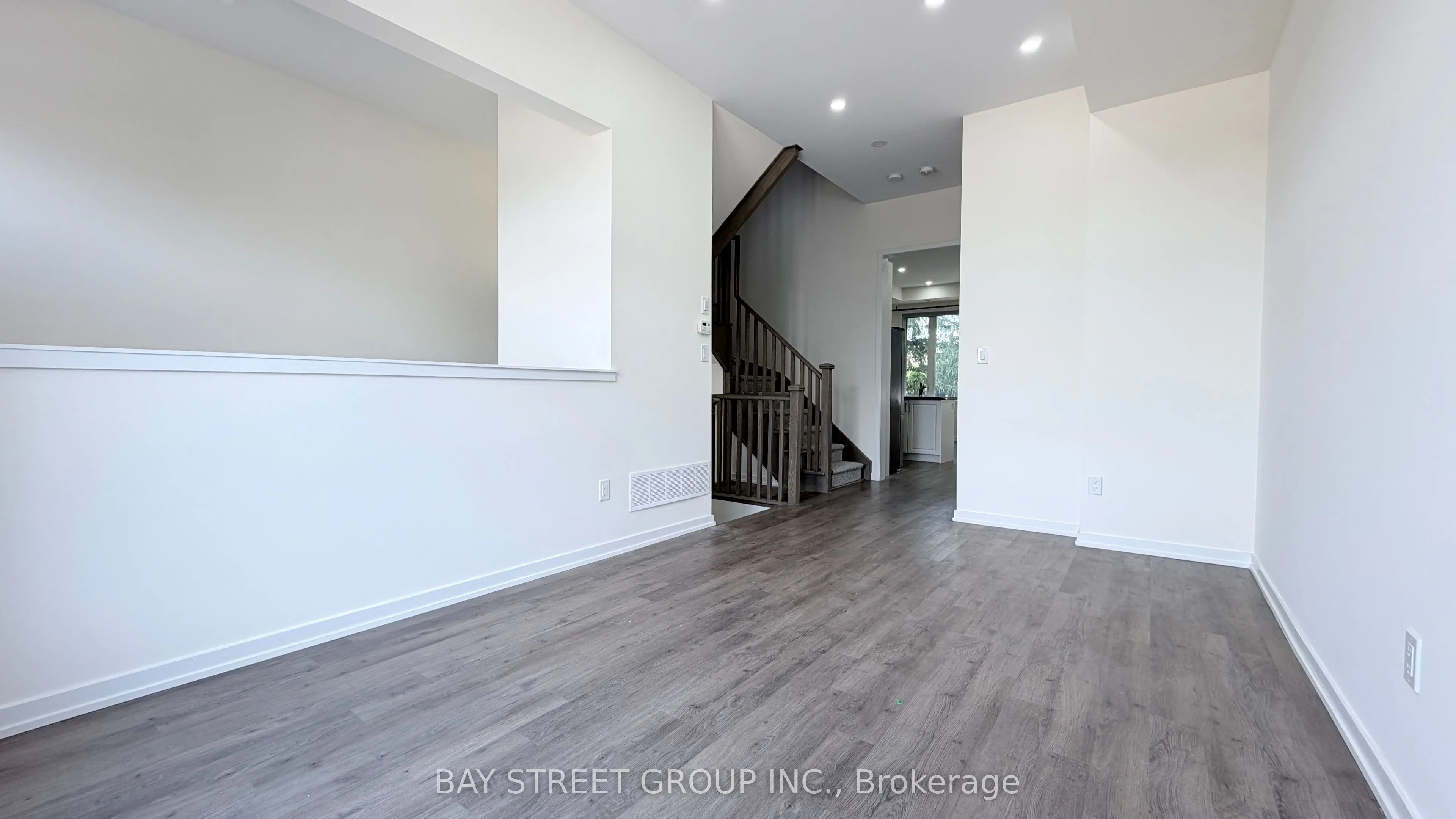 54 Pantheon Lane