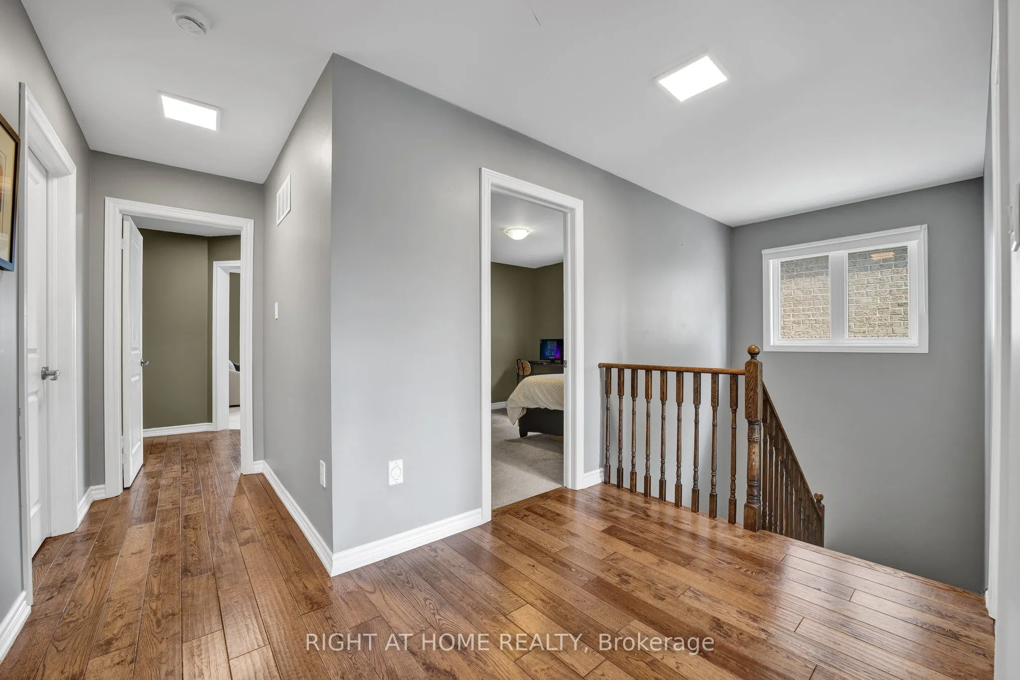 40 Ridge Gate Crescent