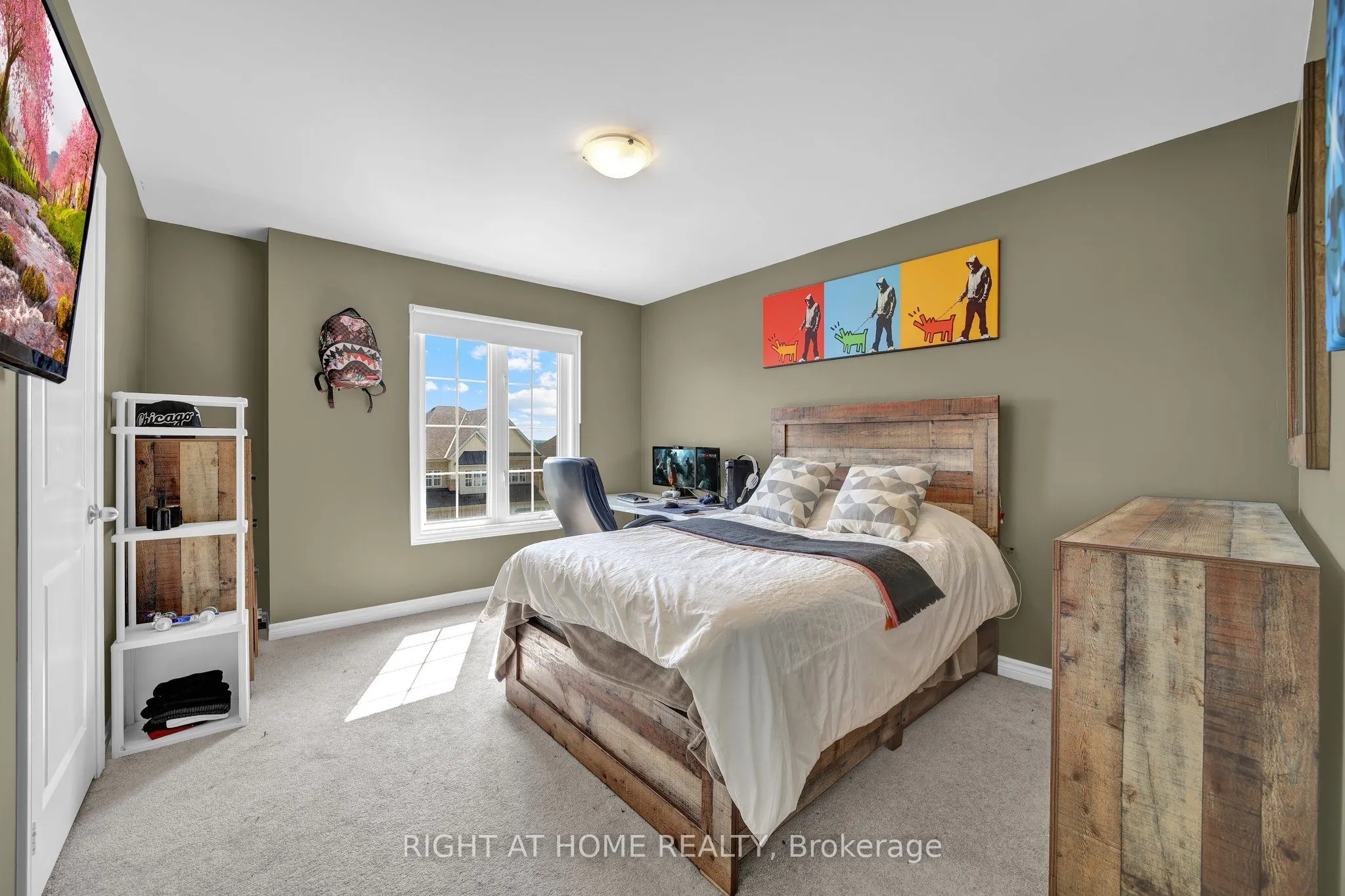 40 Ridge Gate Crescent