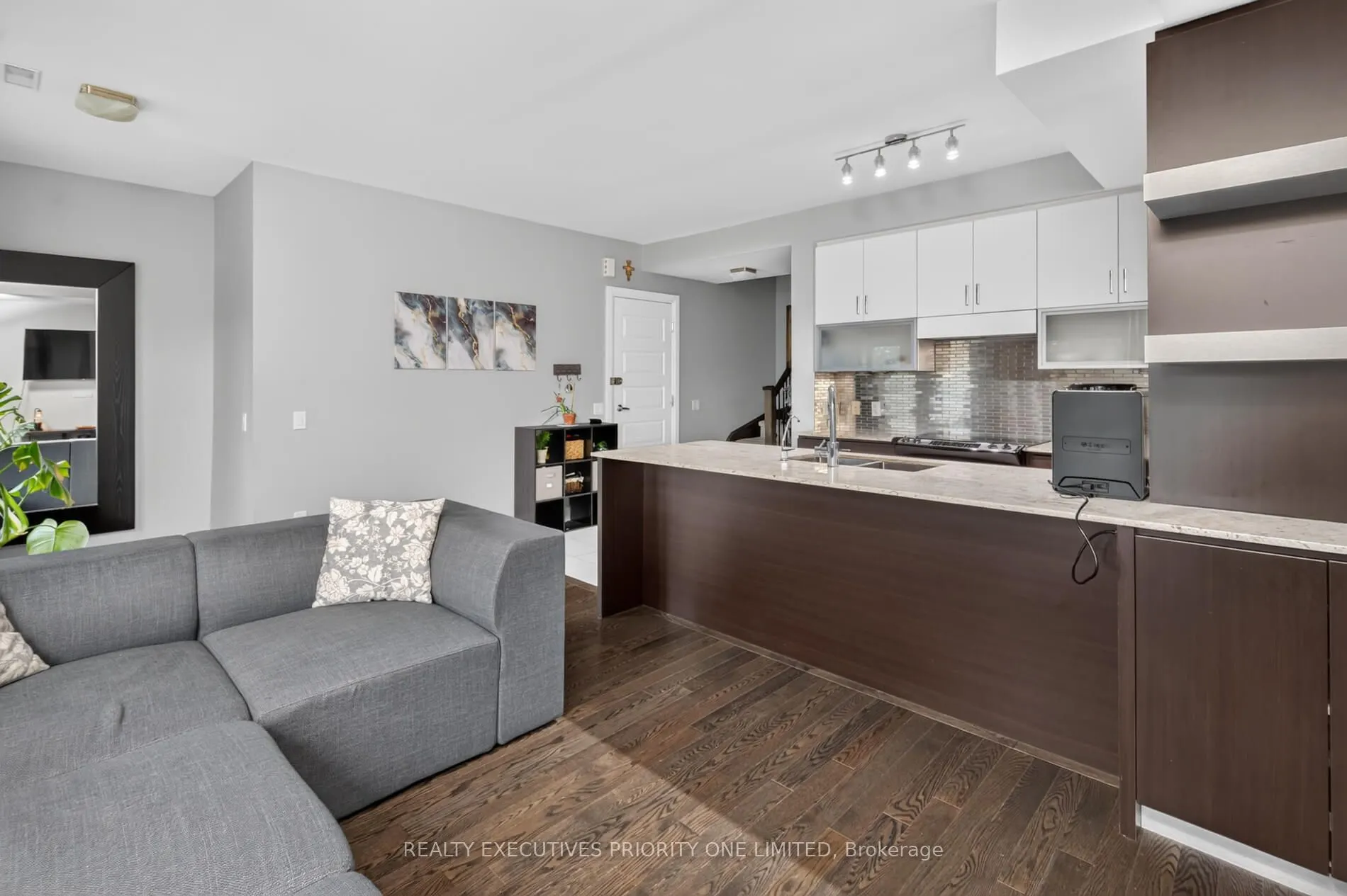 8161 Kipling Avenue #59