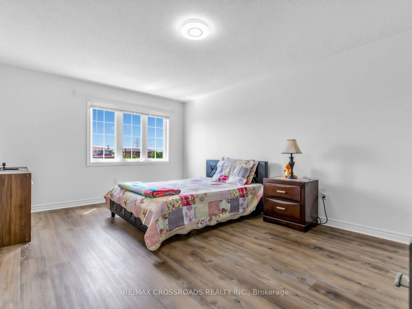 23 Worthview Drive S