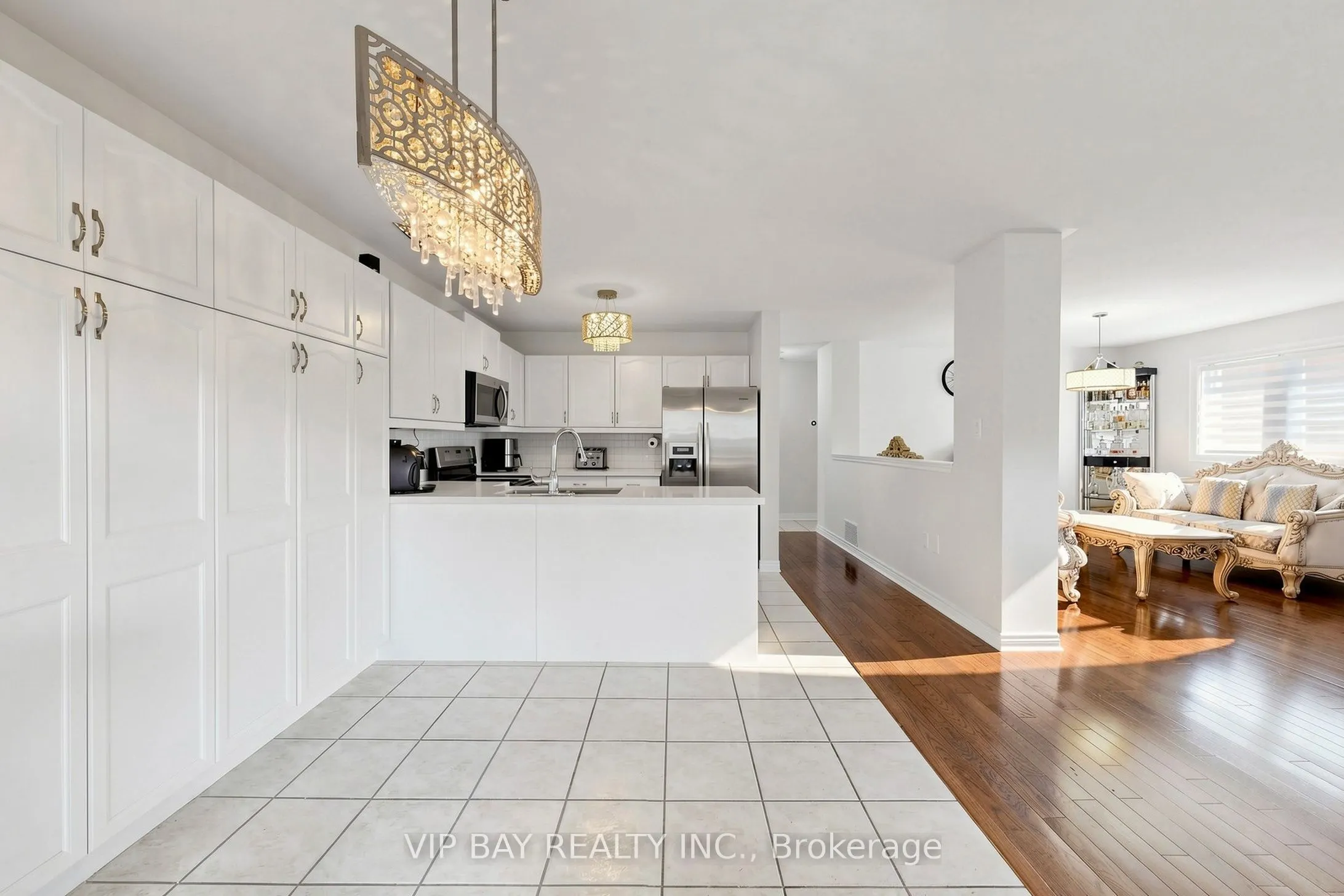 77 Amberview Drive