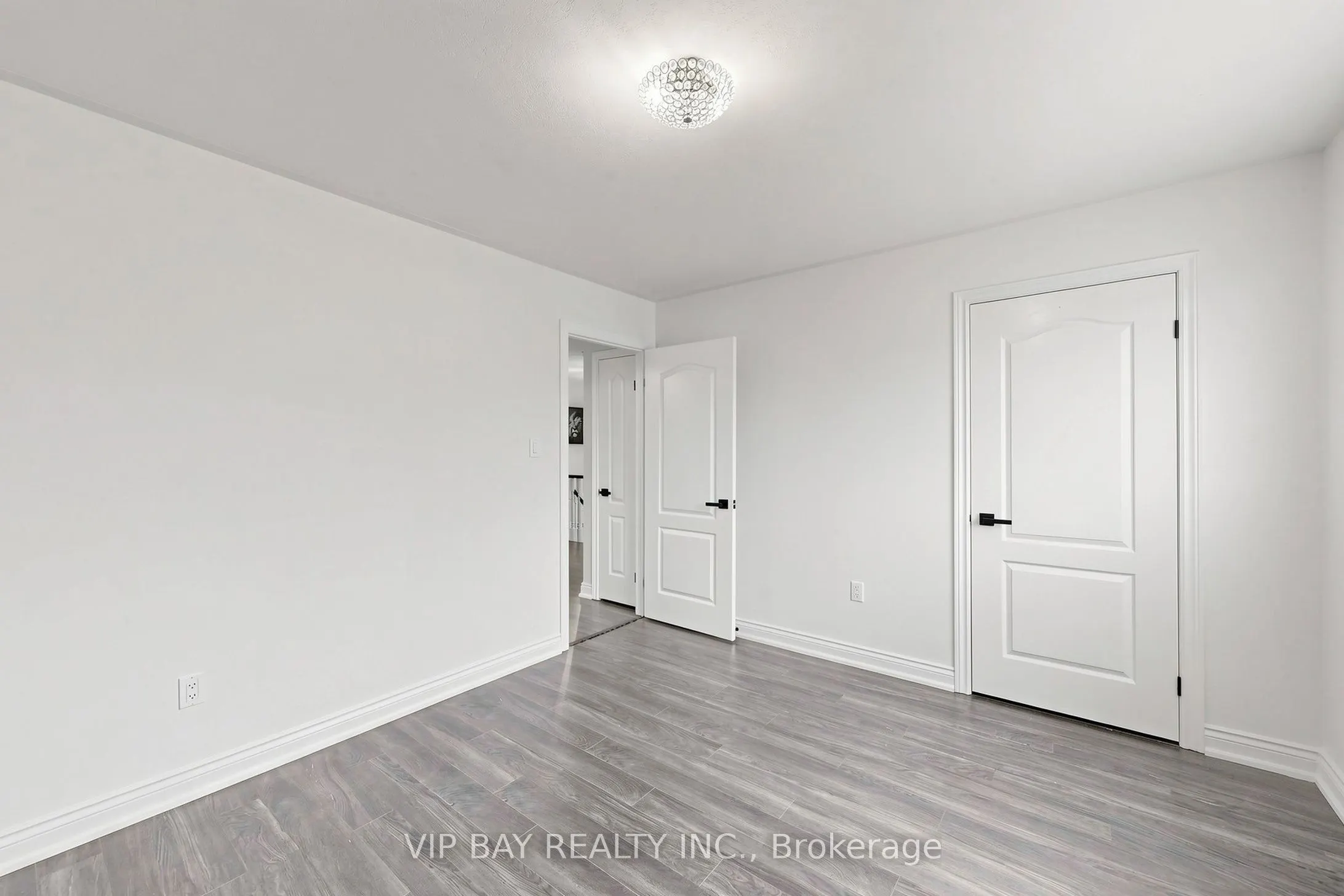 77 Amberview Drive